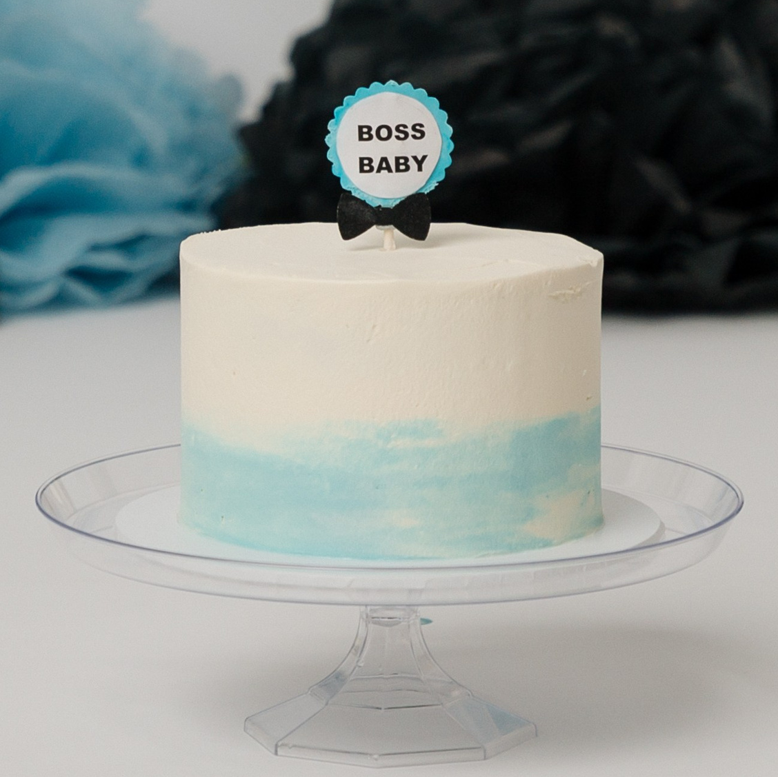 Cake smash session. Newborn and family photographer. Hills District. Sydney