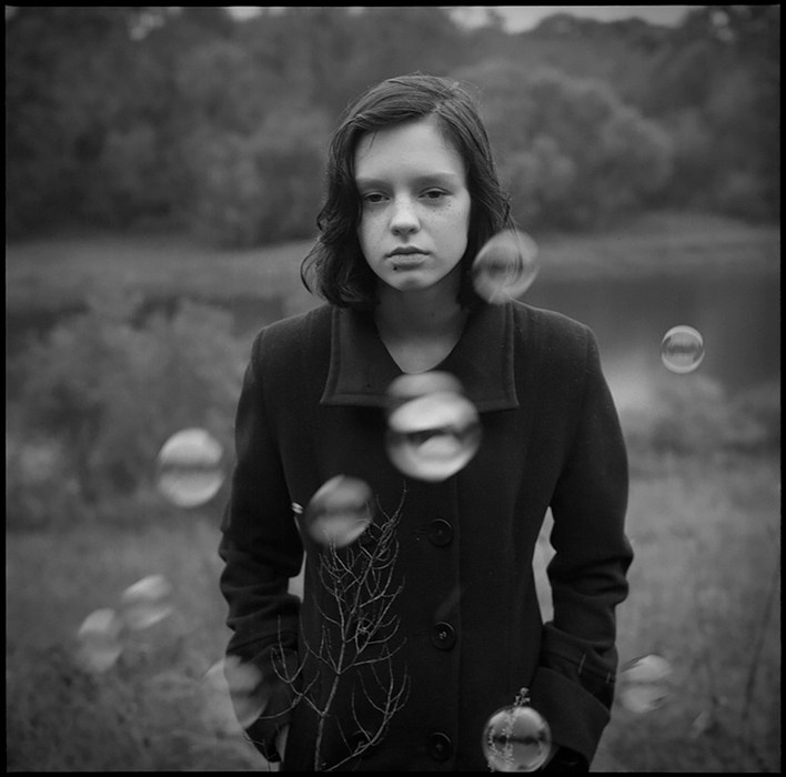 © Irina Chmyryova / Girls from the Outskirts. 12 photos about fragile femininity and elusive beauty