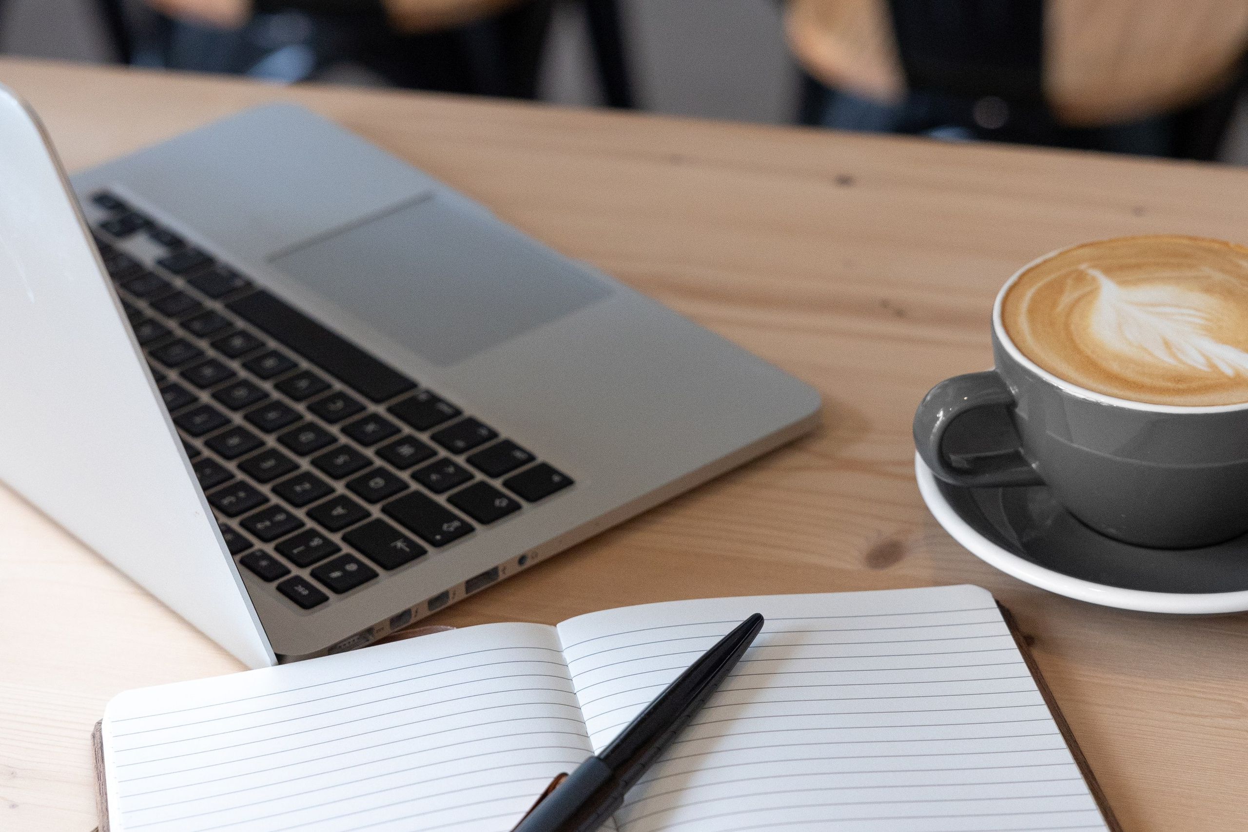 PRESTATIONS & TARIFS. Eugénie Smirnova — Photographe à Toulouse et dans le Sud-Ouest