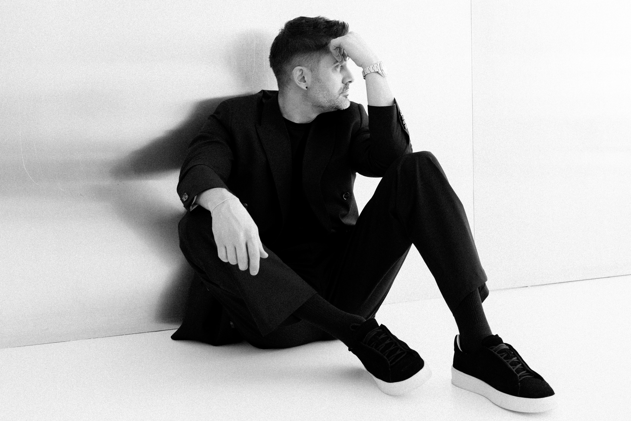 About. Destination Wedding Photographer Alex Pasarelu