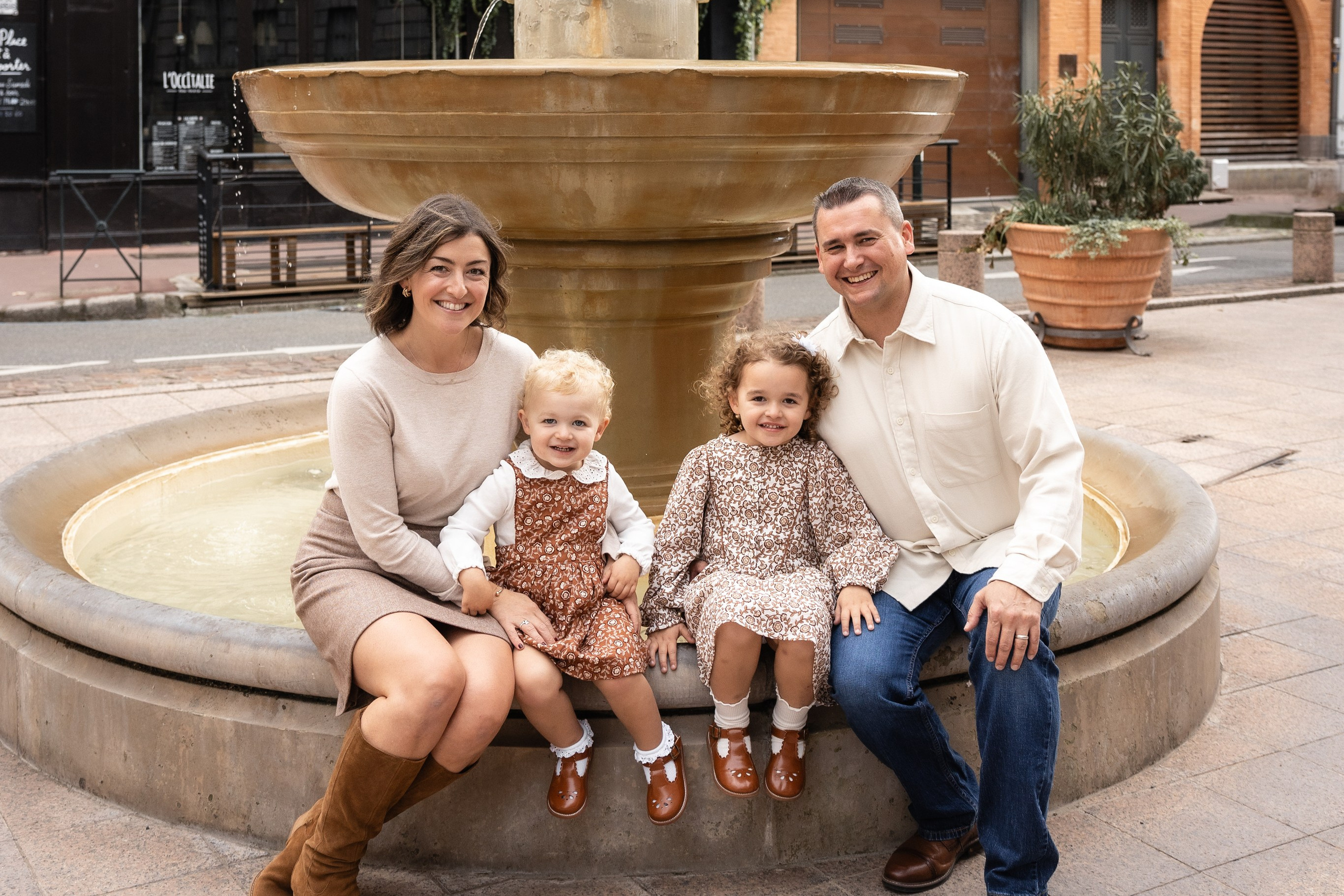 Mother’s day gift certificates. Eugenie Smirnova — wedding, corporate and lifestyle photographer in Toulouse and Southwest France