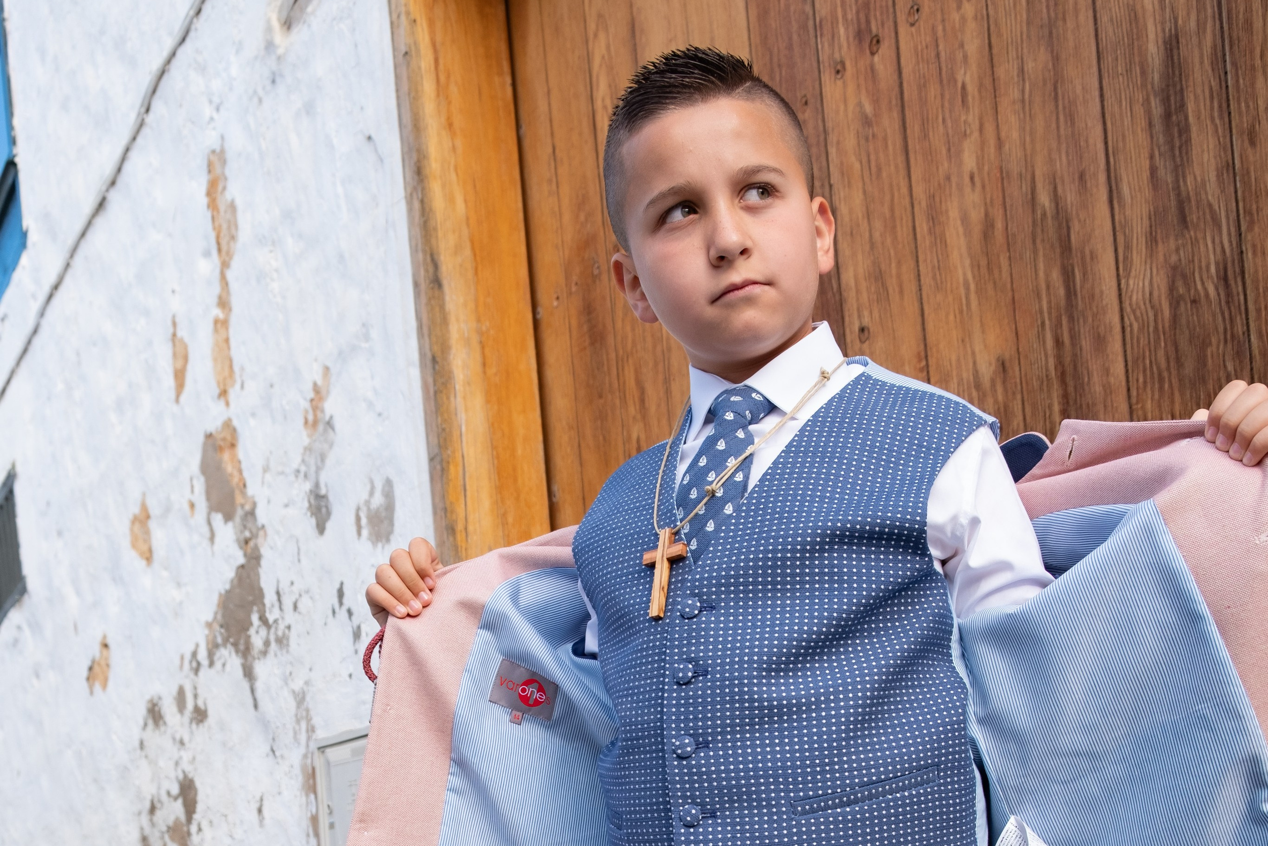 Fotos de Comunión en Telde: Estudio o Exterior ¿Cuál elegir para tu hijo?