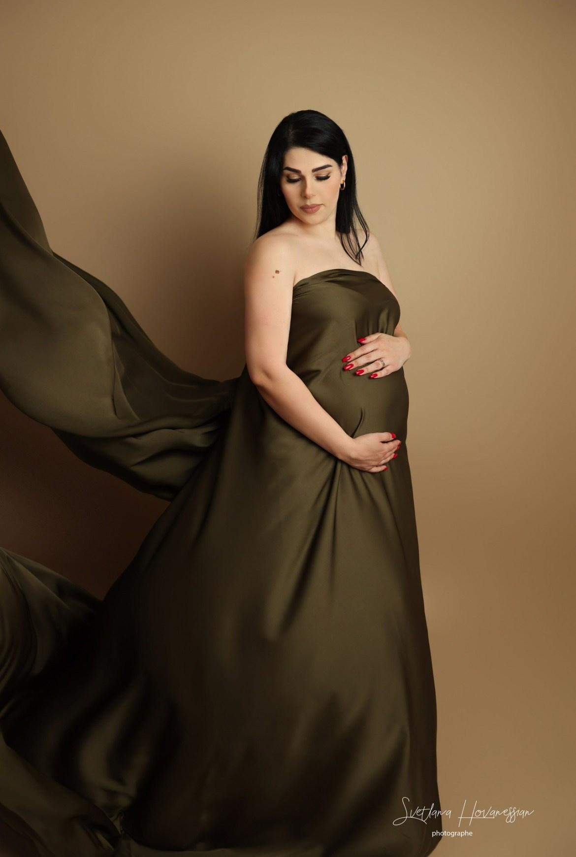 GROSSESSE studio. Photographe professionelle spécialisée dans la photographie de grosses