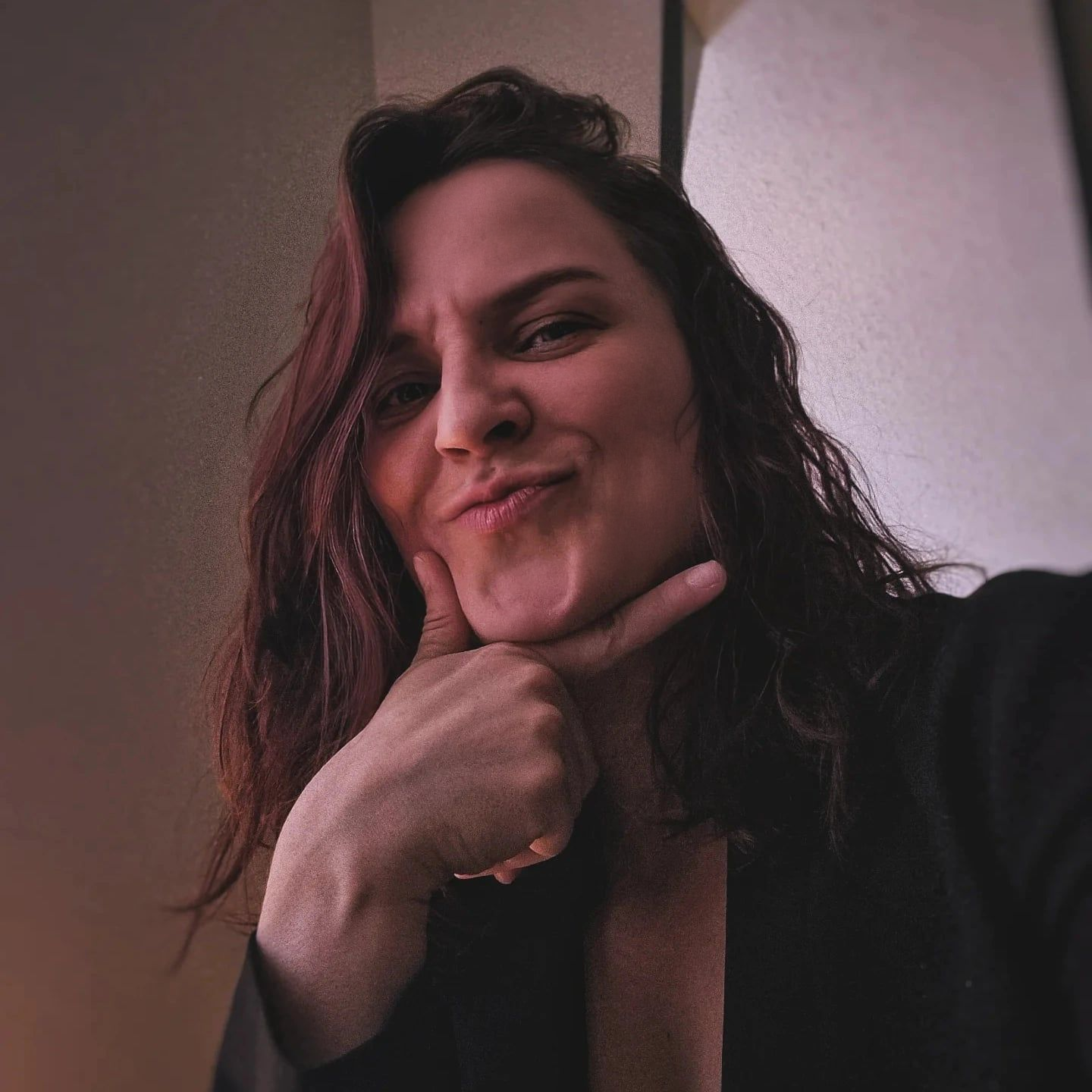 Contact. Kaida Reign