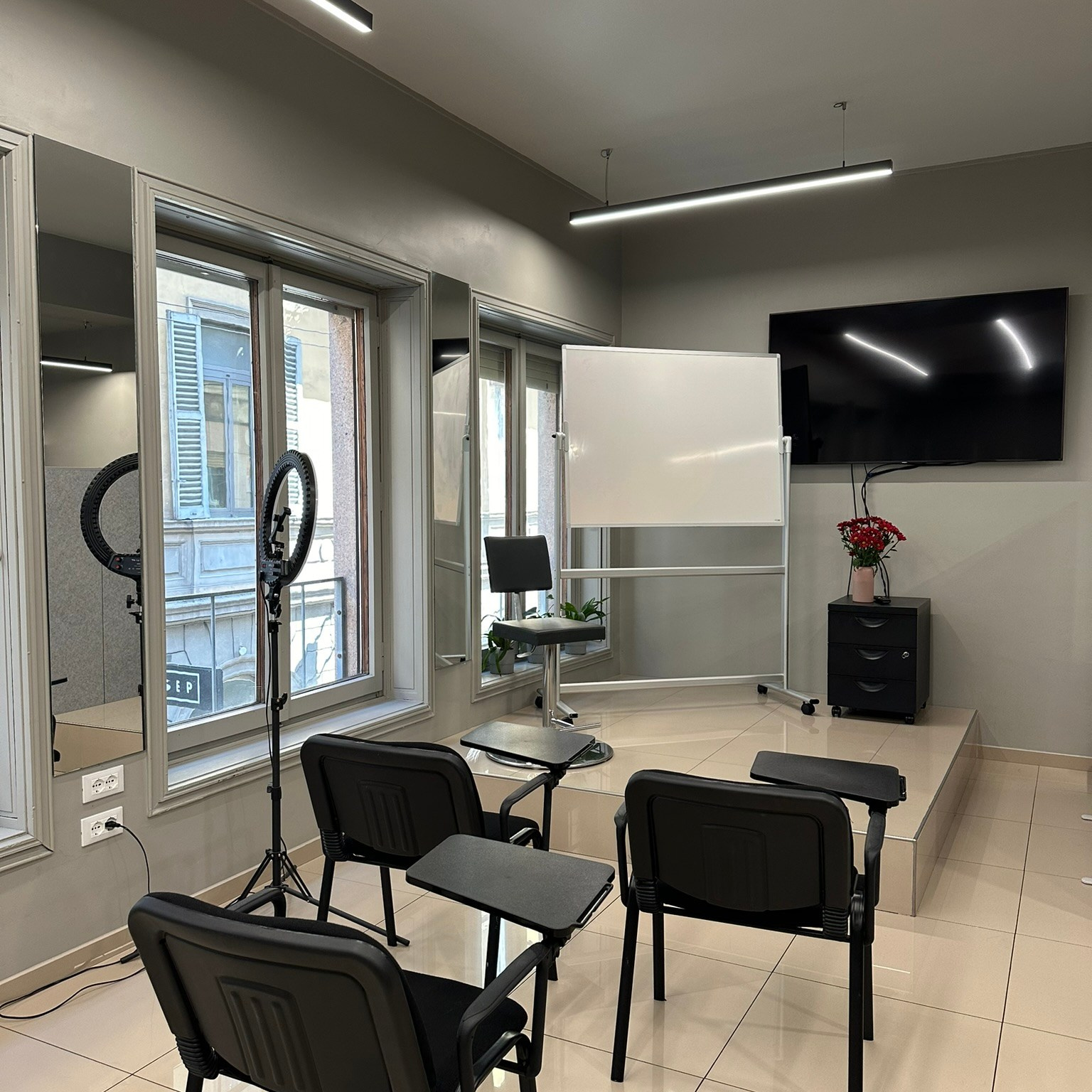 Бизнес-завтраки. Tutto per legalizzare e far crescere il tuo business beauty in Italia (in russo)