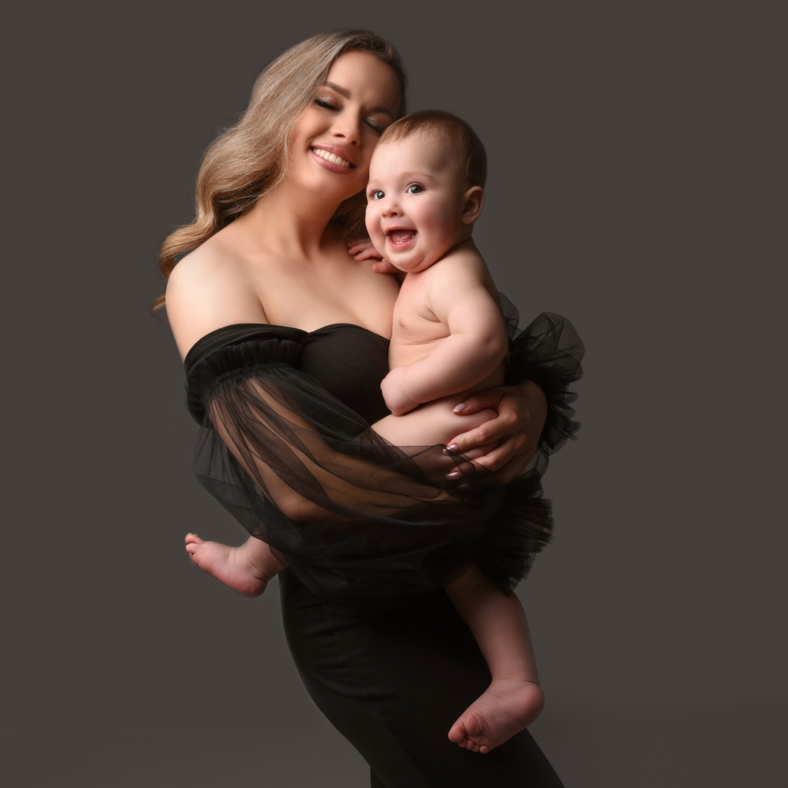 Главная. Фоторгаф новонароджених та вагітності в Києві Олена Єрмоленко