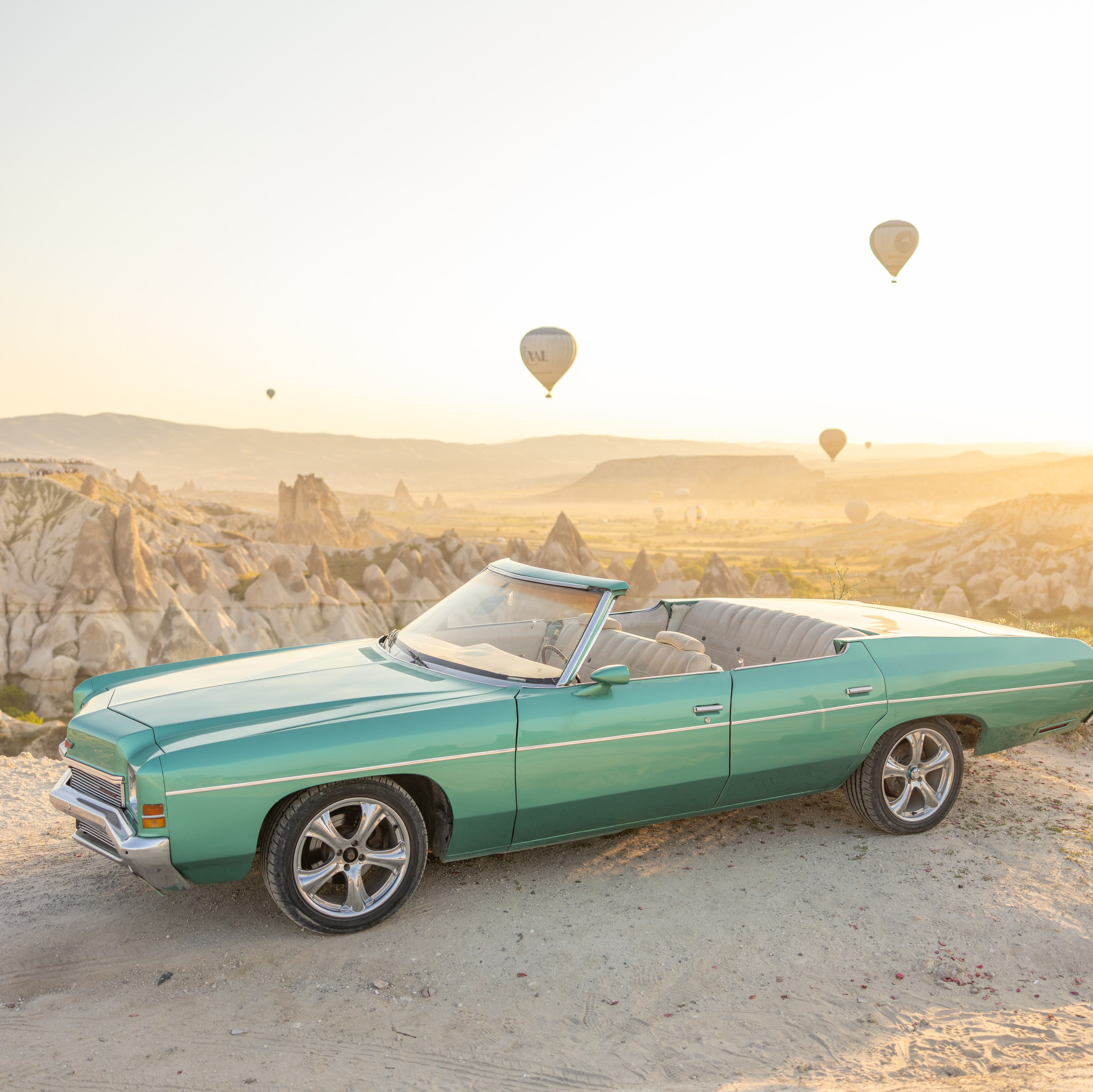 Ретро-тур на кабриолетах – Откройте Каппадокию с ветерком. Ваш помощник в Каппадокии: Индивидуальные экскурсии, маршруты, полеты на воздушном шаре и другие активности