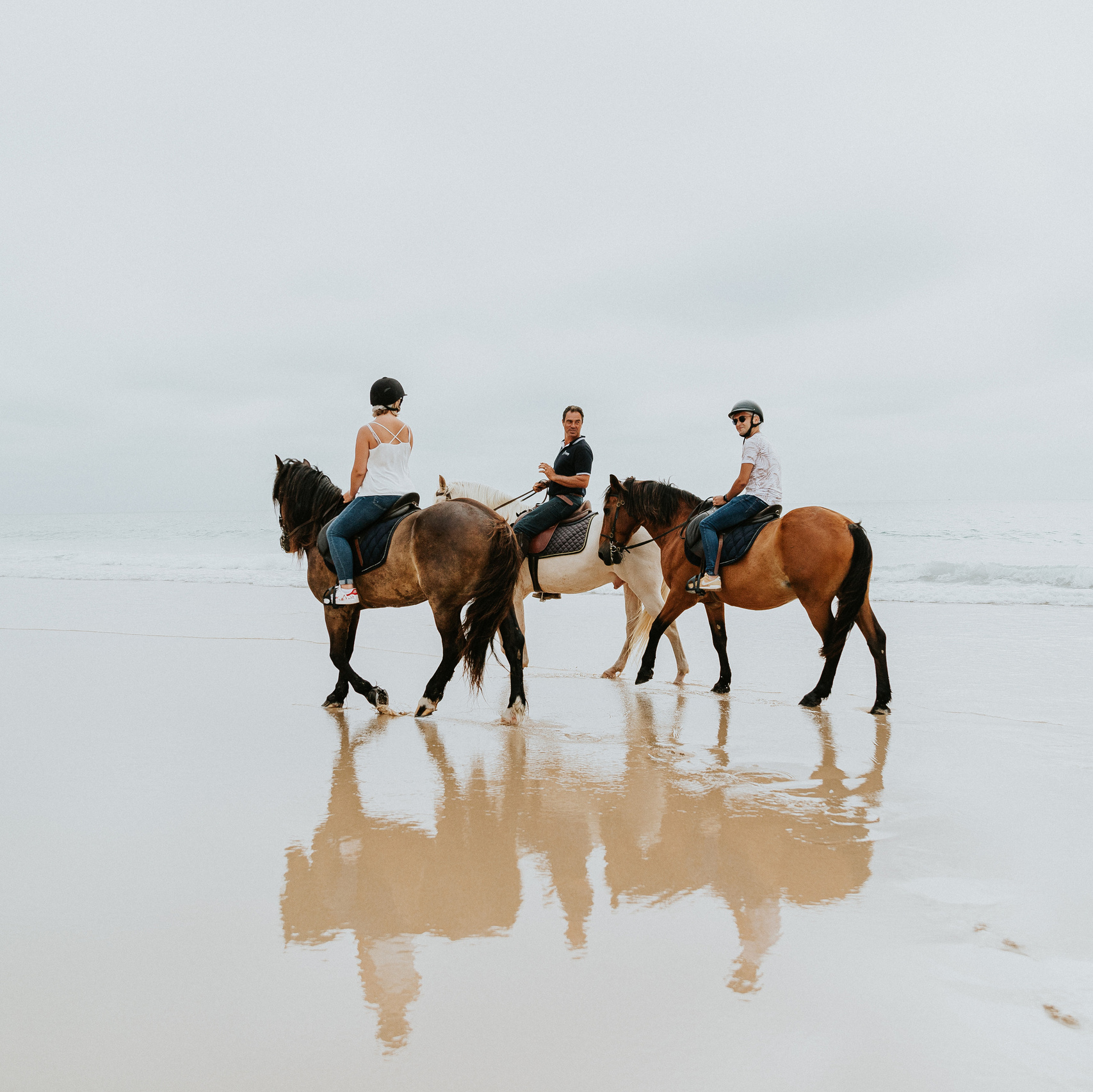 Passeios a cavalo Eco Salgados Agroturismo | Serviços. Passeios a Cavalo na Praia Peniche | Eco Salgados Agroturismo