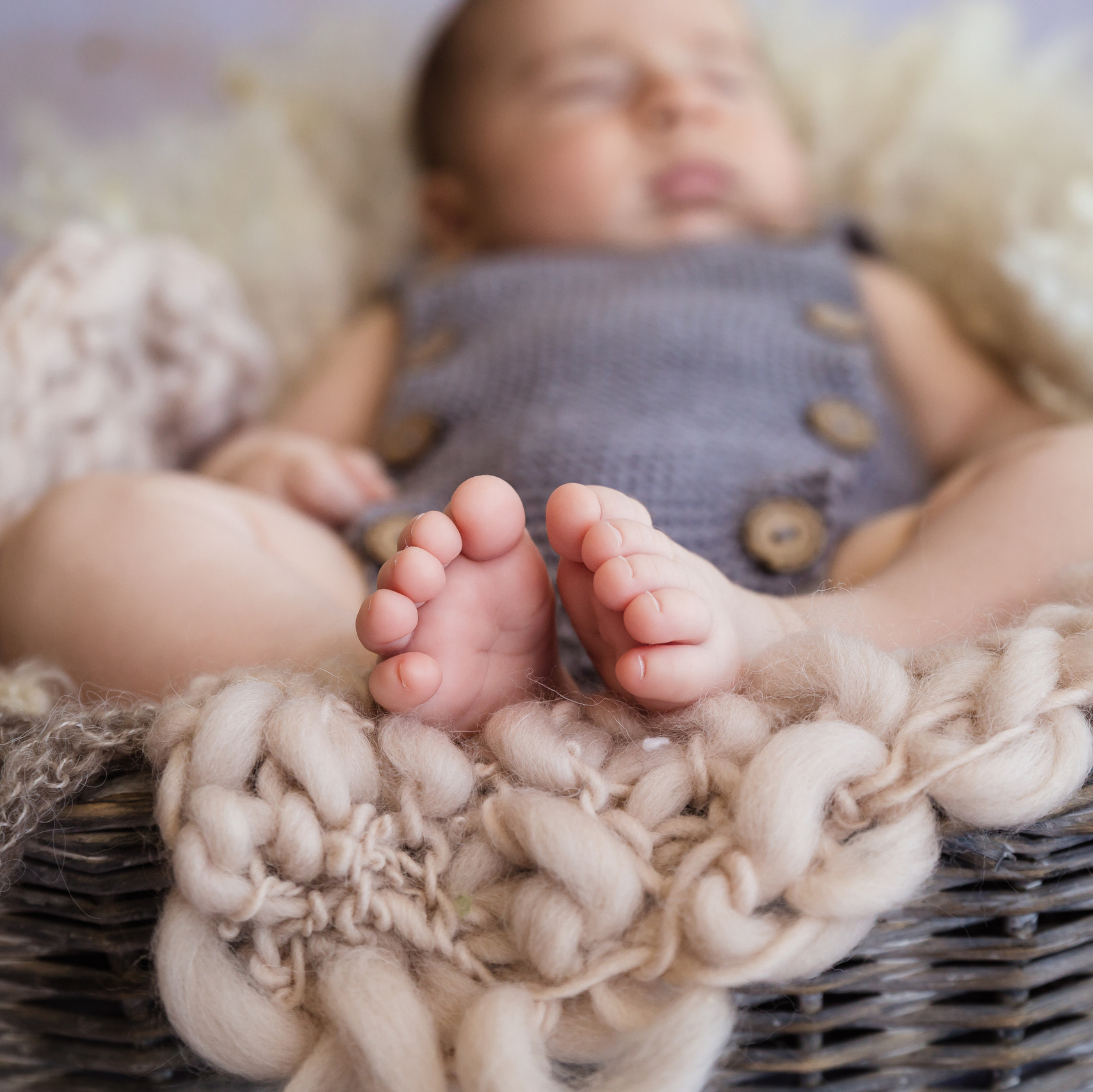 НОВОРОЖДЕННЫЕ