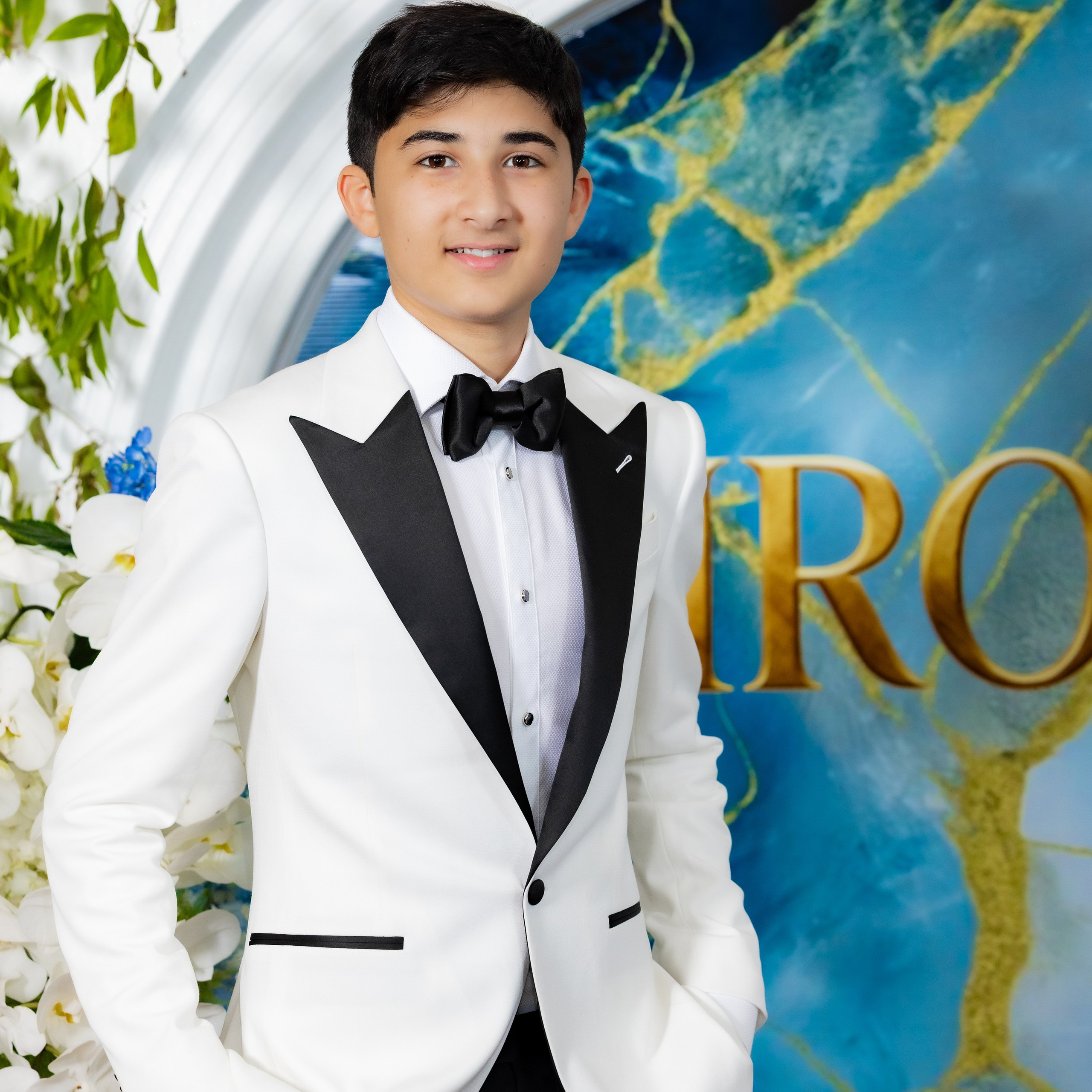 Bat & Bar Mitzvah Galleries. Mazal Tov Studio