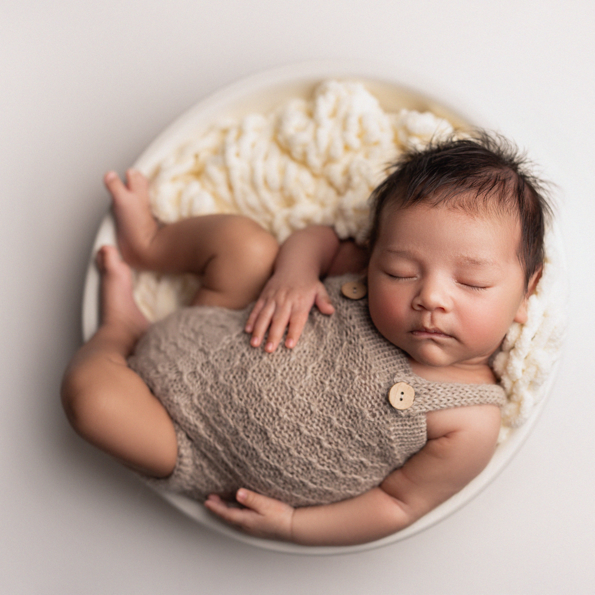 In-home newborn photography Raleigh & area Katya Kulikova
