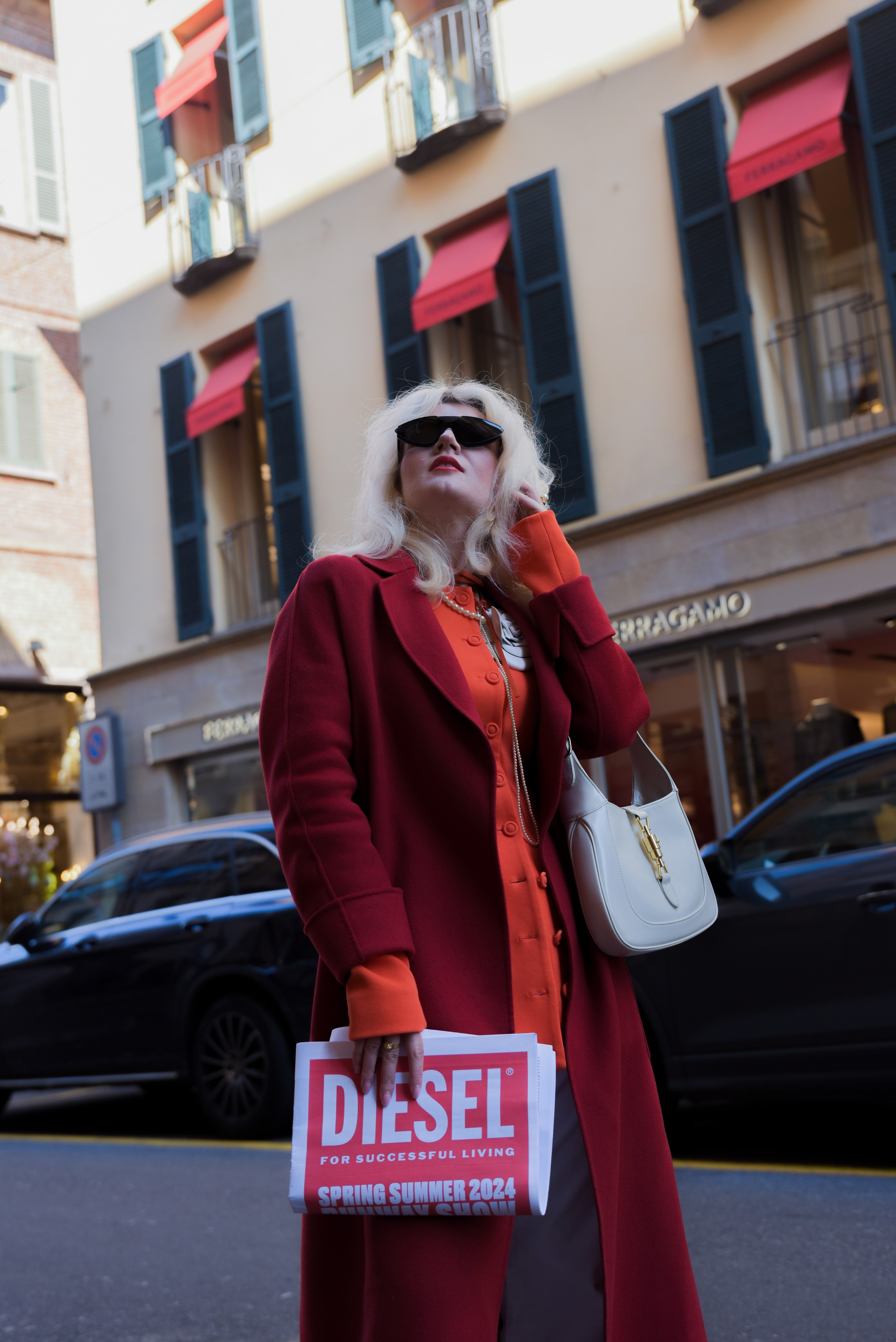 SERVIZIO FOTOGRAFICO PER SE STESSA E PER CONTENUTI DI LAVORO DELLA PAGINA INSTAGRAM