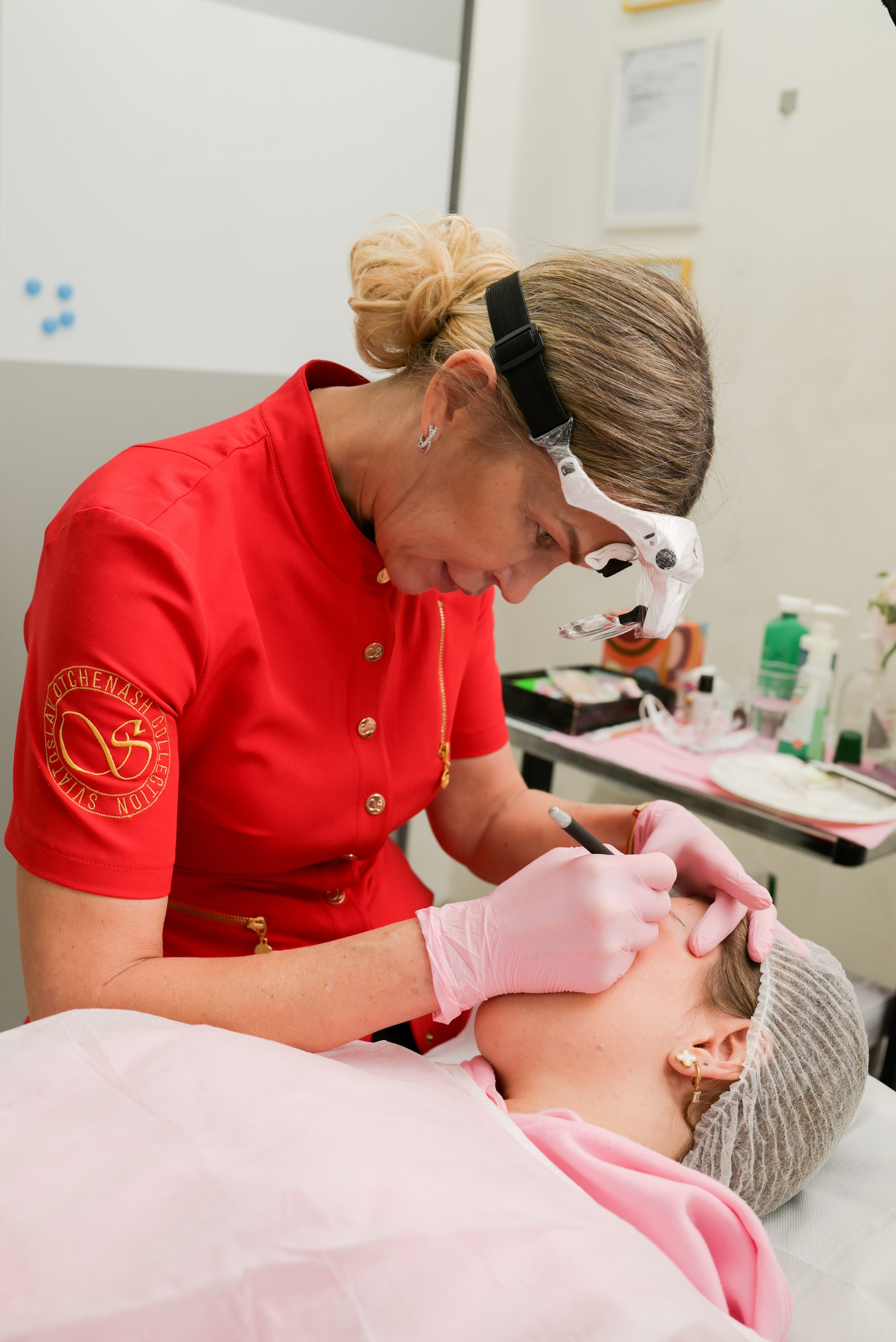 SERVIZIO FOTOGRAFICO PER UNO STUDIO DI TRUCCO PERMANENTE A TORINO