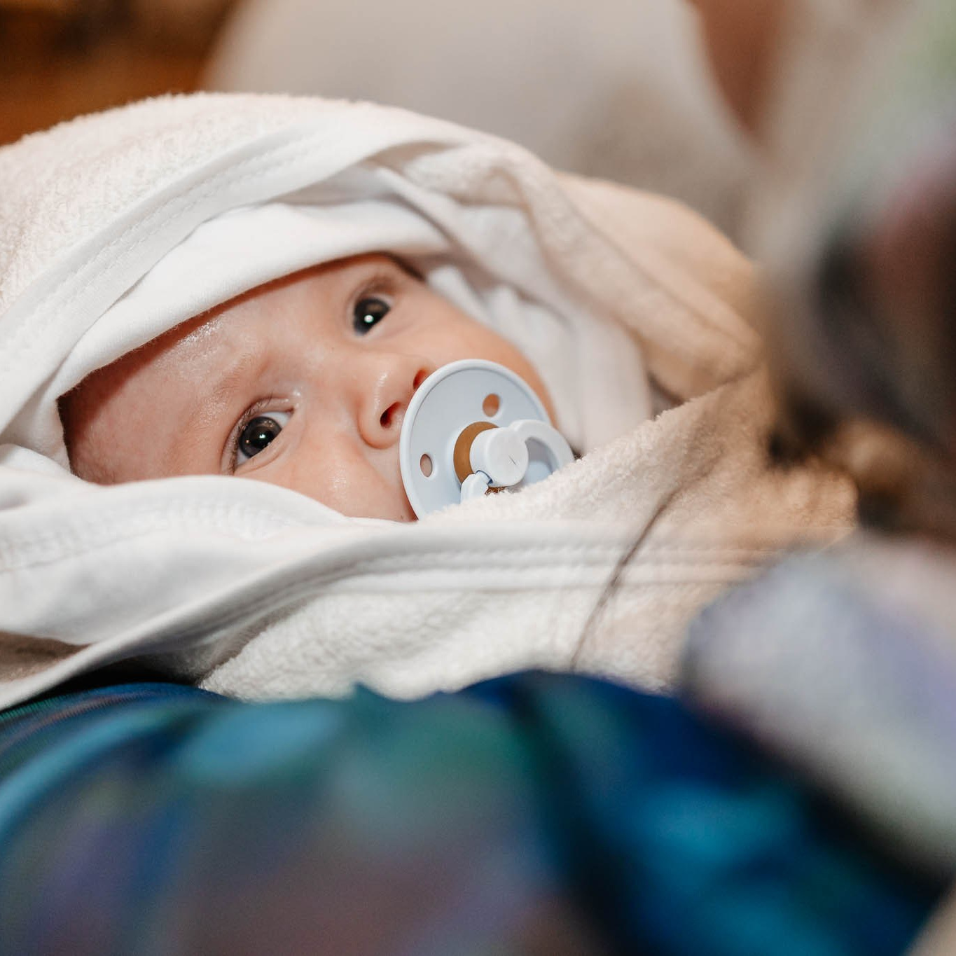 Prețuri Fotograf Botez FotoACTIV 2026 Piatra Neamț | Pachete de la 800 RON. Fotograf Profesionist Piatra Neamț, Roman, Târgu Neamț, Bicaz, Neamț | Studio, Nuntă, Botez, Eveniment | FotoACTIV