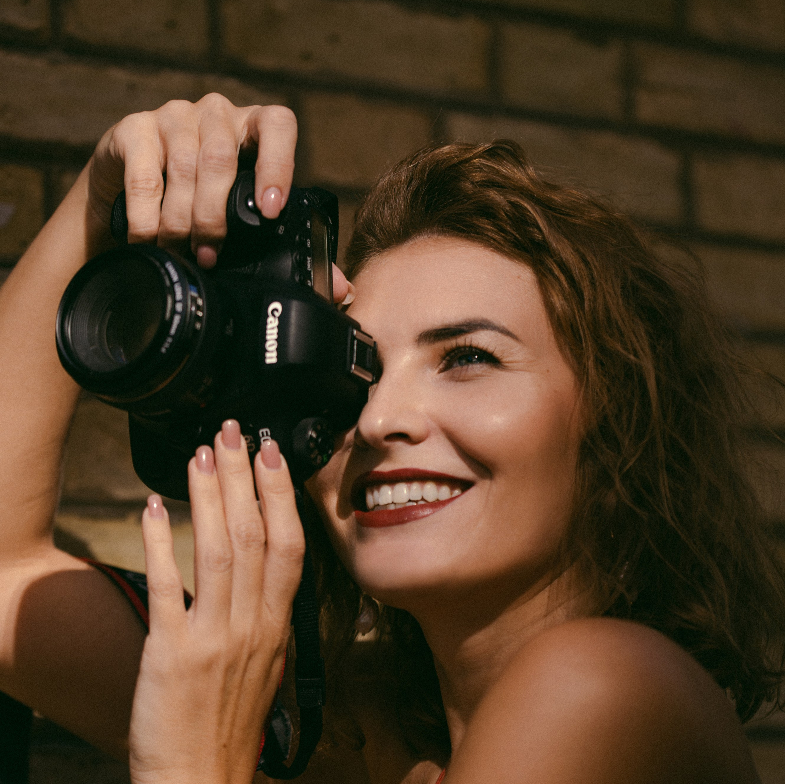 Contact Me. My name is Seni. I’m a photographer based in Southern California