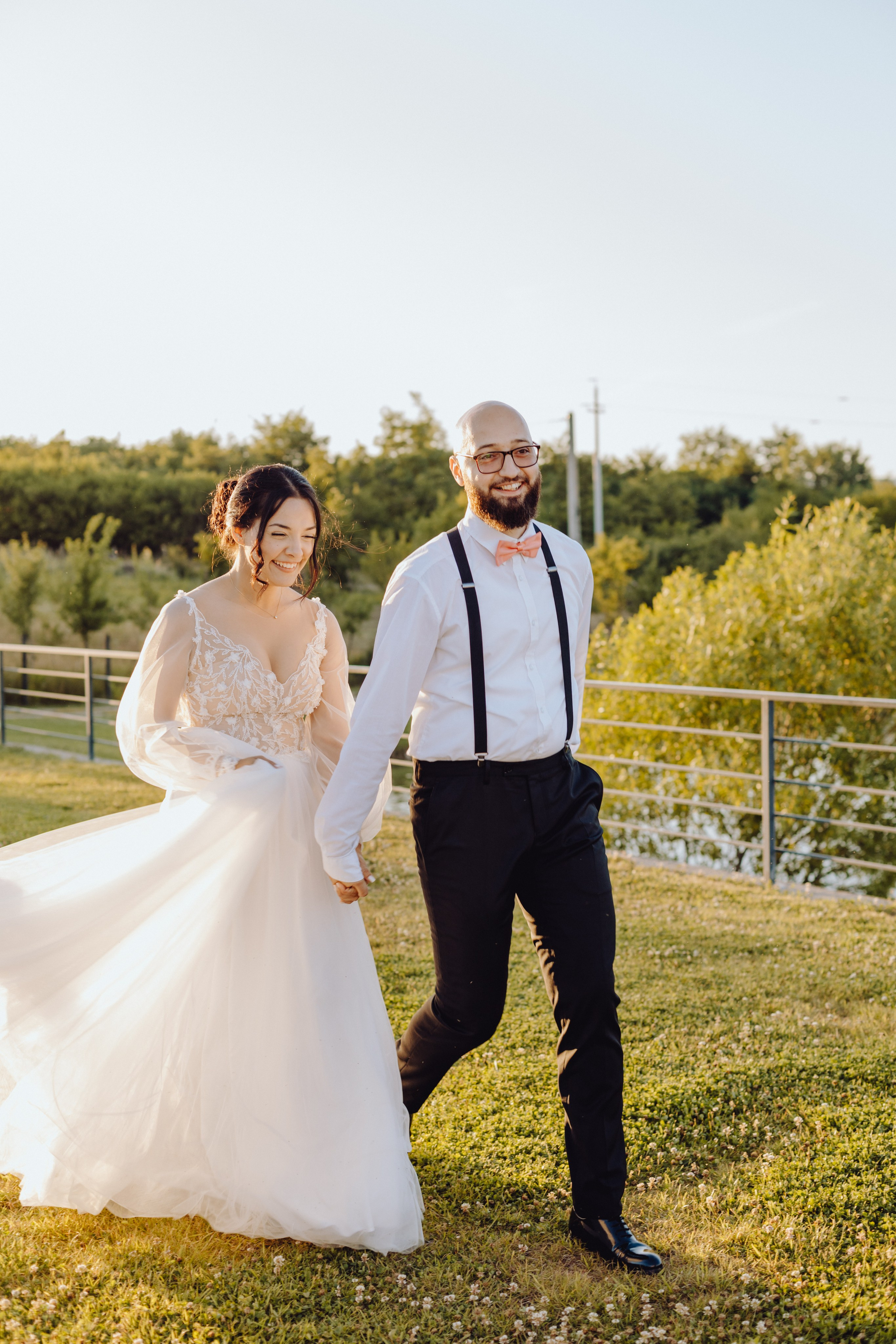 Wedding-Video. Wedding & couple photographer from Romania Rut Vetan