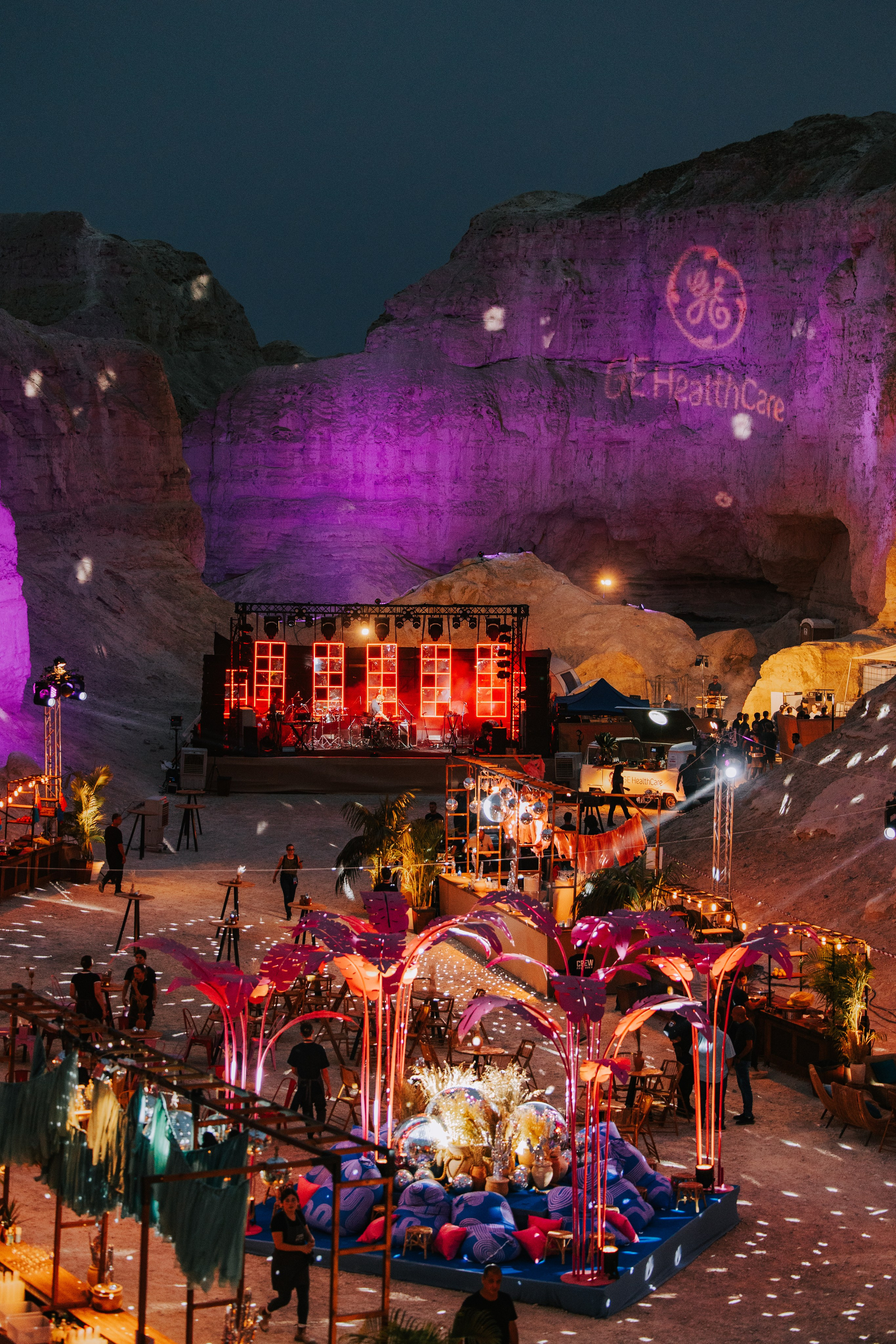 AMIR BUCHNIK PHOTOGRAPHER