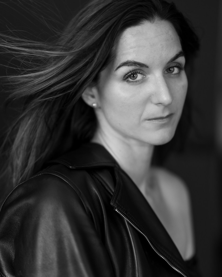 Photographe  portraits féminins & grossesse à Lausanne Angela Liubcenco