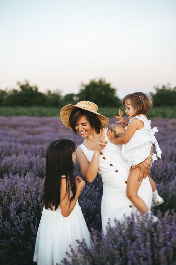 Що одягнути на фотосесію в лавандовому полі?. Сімейний фотограф Київ Наталія Шкаврон