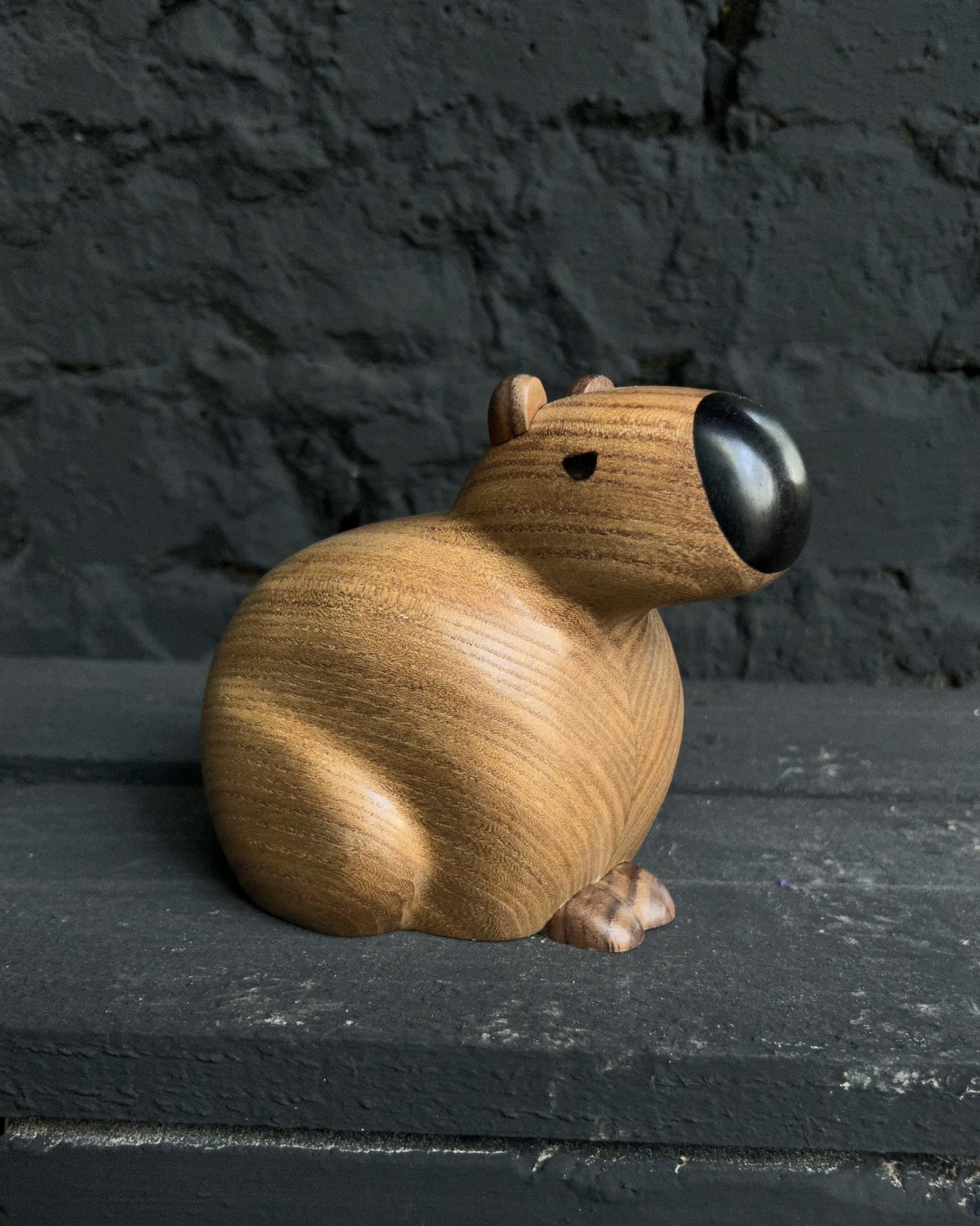 Капибара. Резьба по дереву. Уникальные декоративные скульптуры для интерьера
