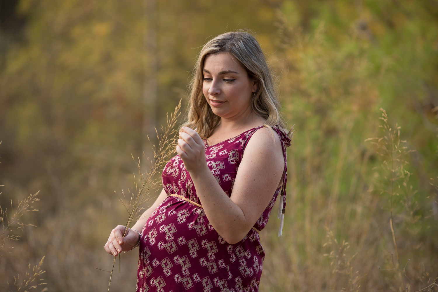 מוצרים ומחירון. צלמת הריון וניובורן