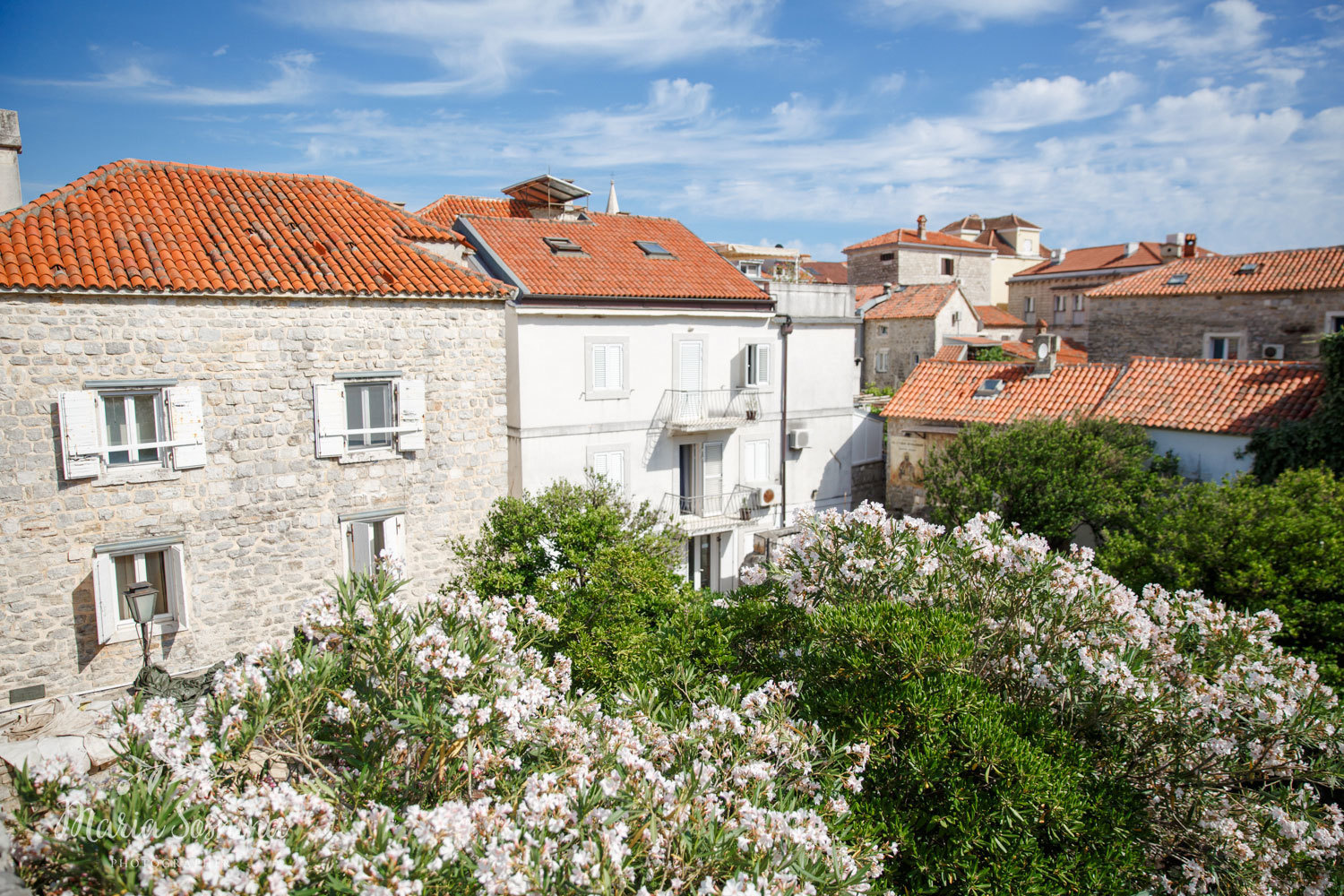 Gamlebyen i Budva - utsikt fra festningsmuren