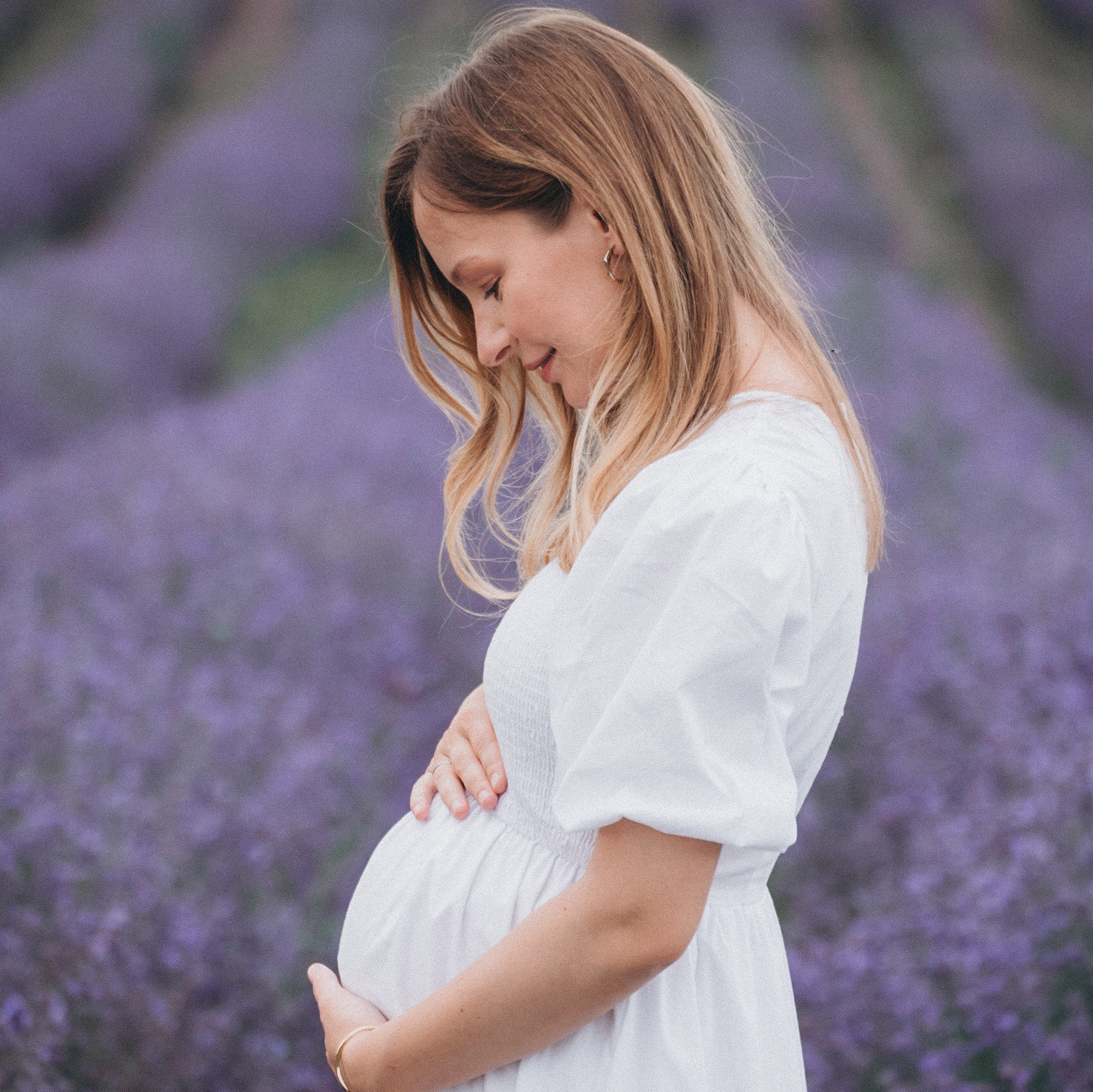 Schwangerschaftsfotografie I Babybauch I Fotografin Lily Walter Regensburg I München. Lily Walter | Hochzeitsfotografin Regensburg | München