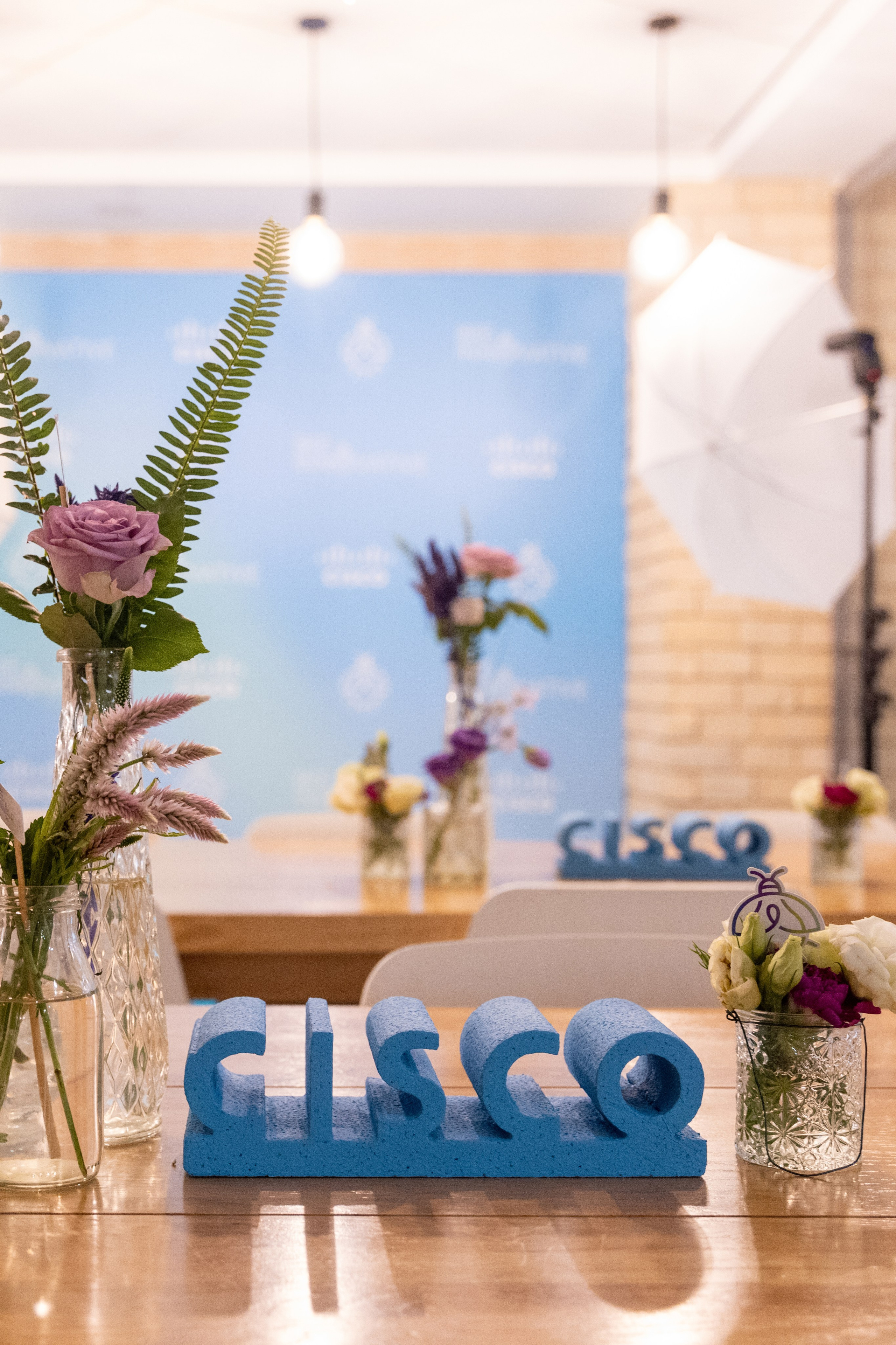 Business. Noam Paradise Photographer