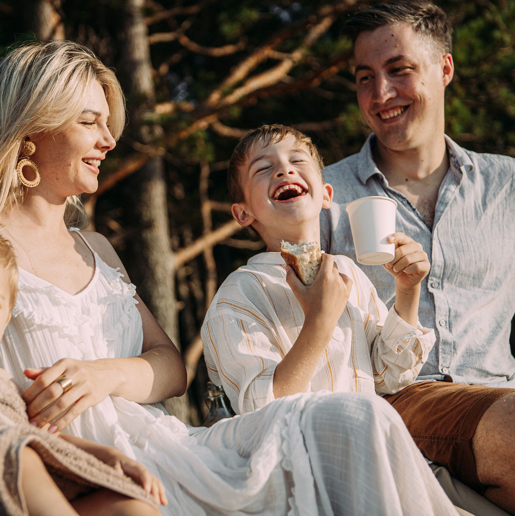 IETEIKUMI ĢIMENES FOTOSESIJAI