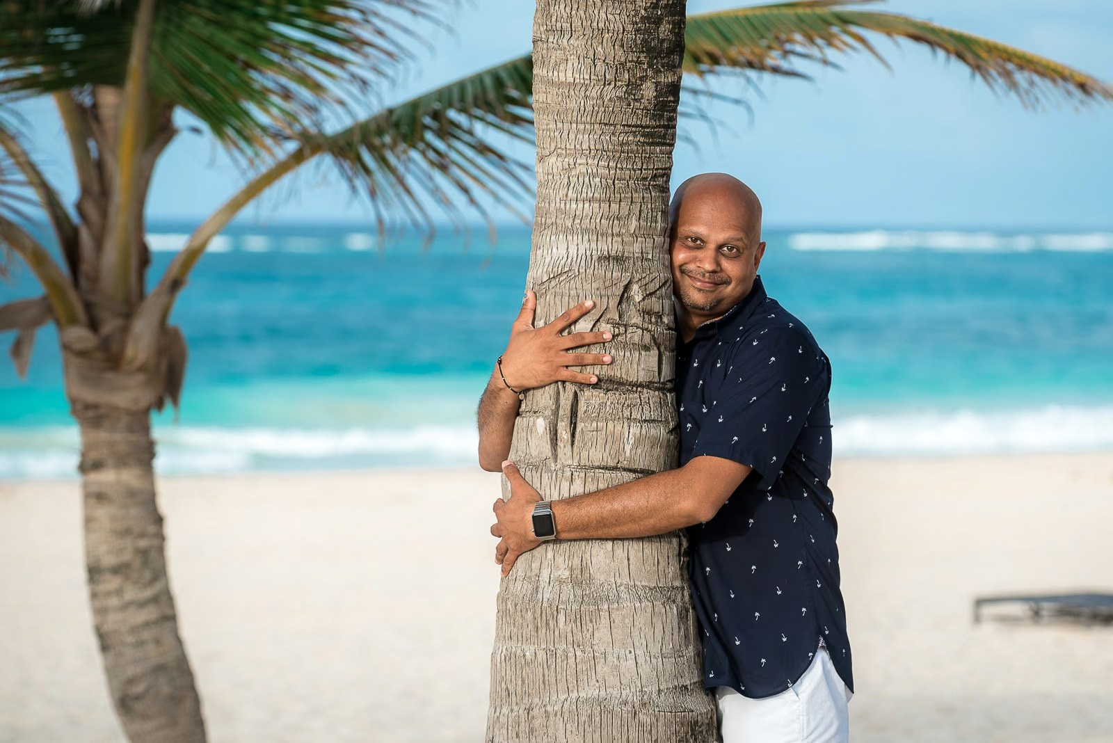 Photoshoot at Bavaro beach for big indian family. Fotógrafo em Punta Cana — Alex Po