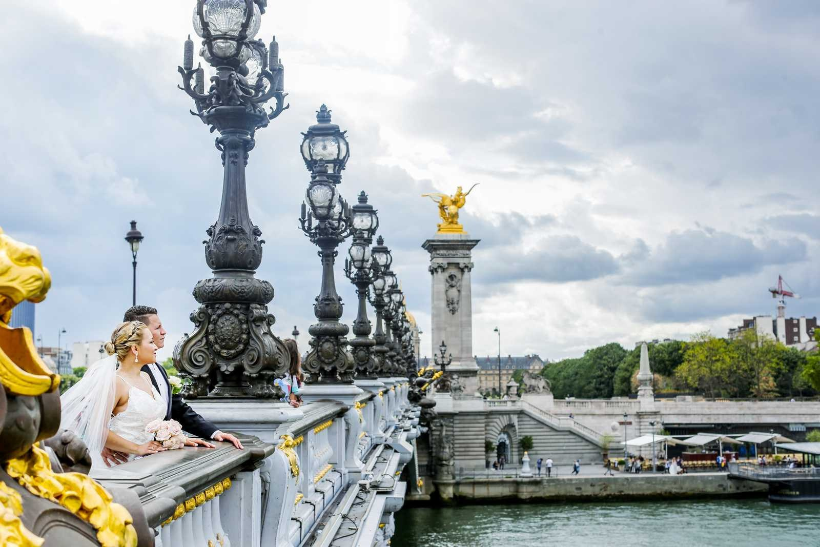 Top 7 Breathtaking Paris Elopement Locations. Photographe à Paris