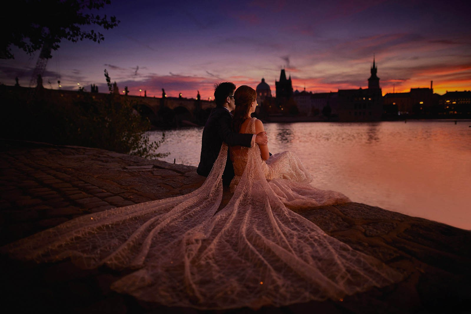 Vltava Riverbank Sunrise Engagement Photos Prague