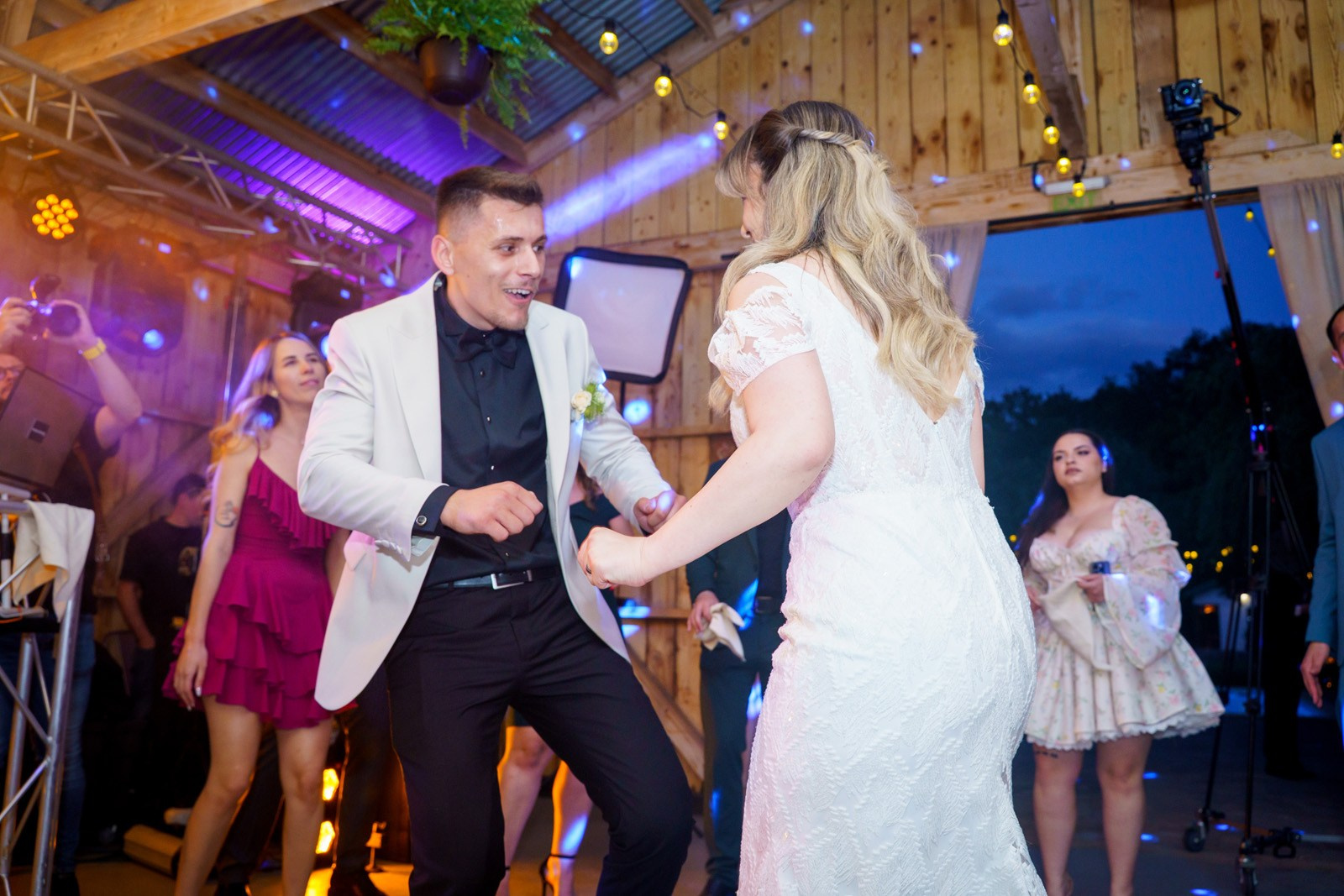 Fotografii Nunta. MGA STUDIO ART — Fotograf evenimente