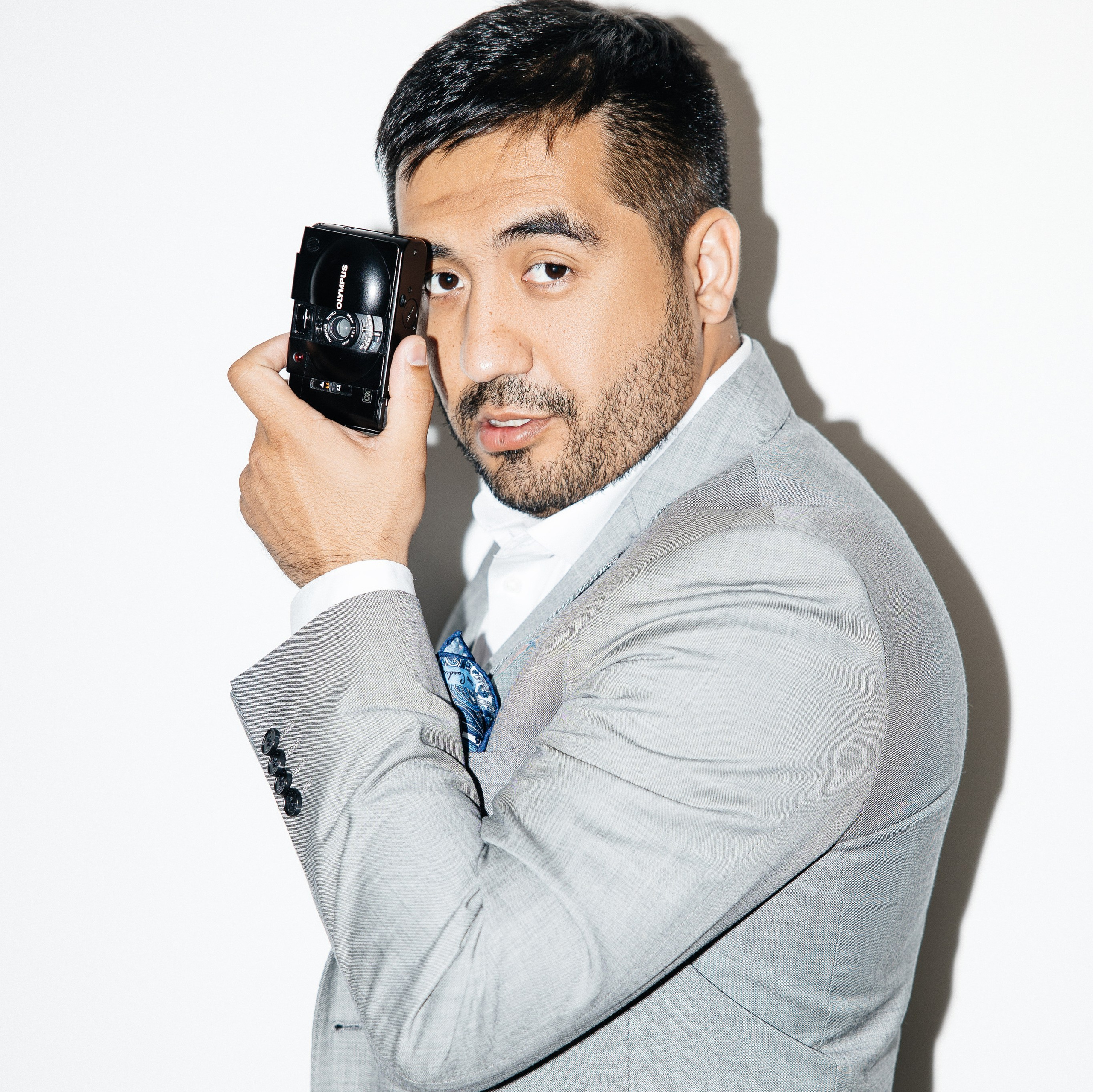 Контакты. Профессиональный свадебный фотограф в Ташкенте Дониер Шарипов