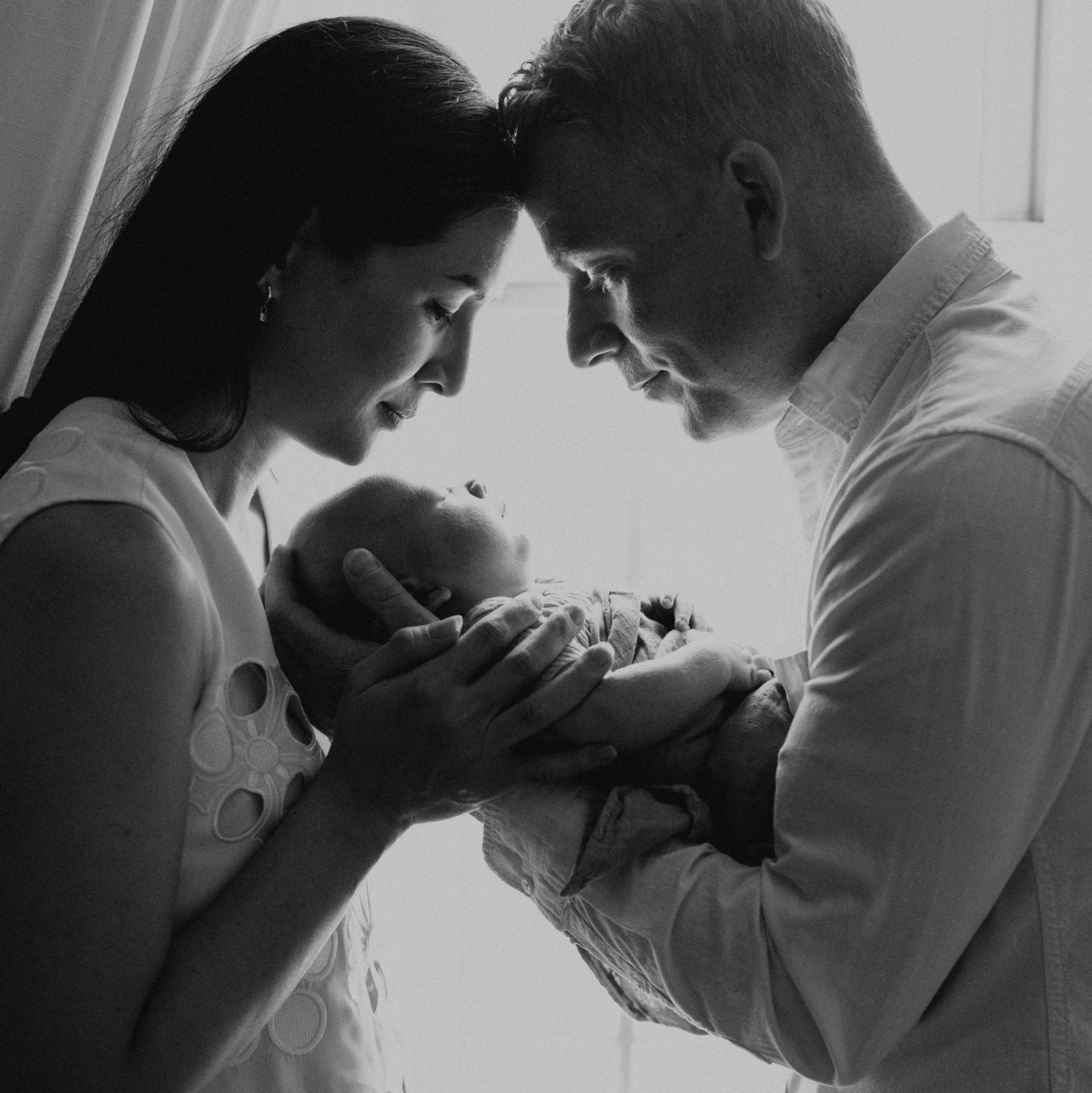 Price. Modern maternity photographer in Long Island New York