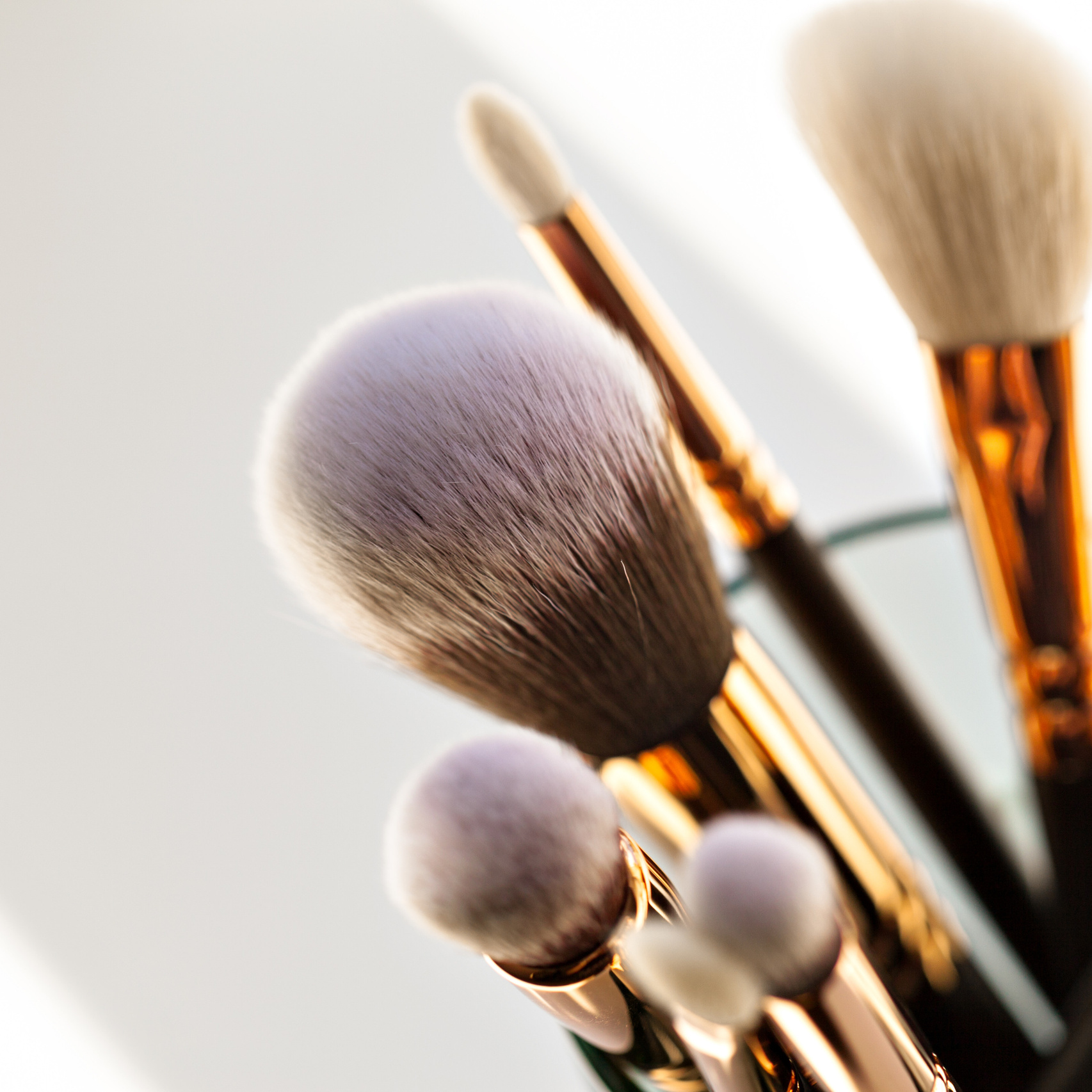 Стоимость услуг. Мастер по макияжу и прическам в Швейцарии