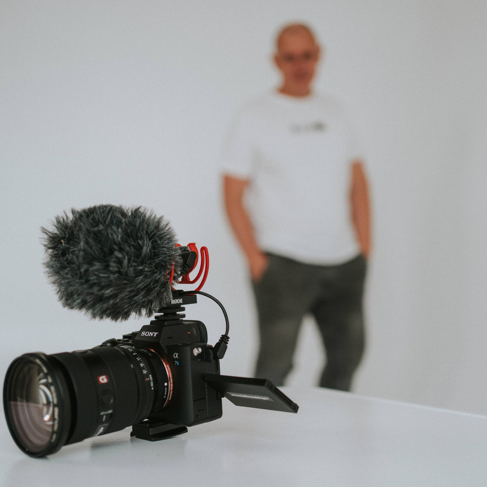 Privātās apmācības - video filmēšana un montāža. Video shooting and creating with phone, iPhone Video School