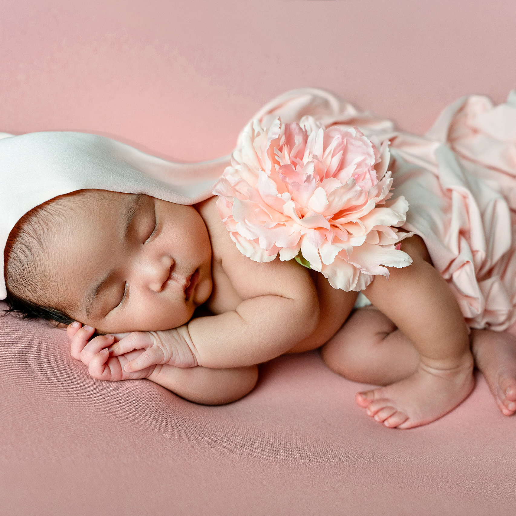 Packages. Newborn Photographer black&blonde
