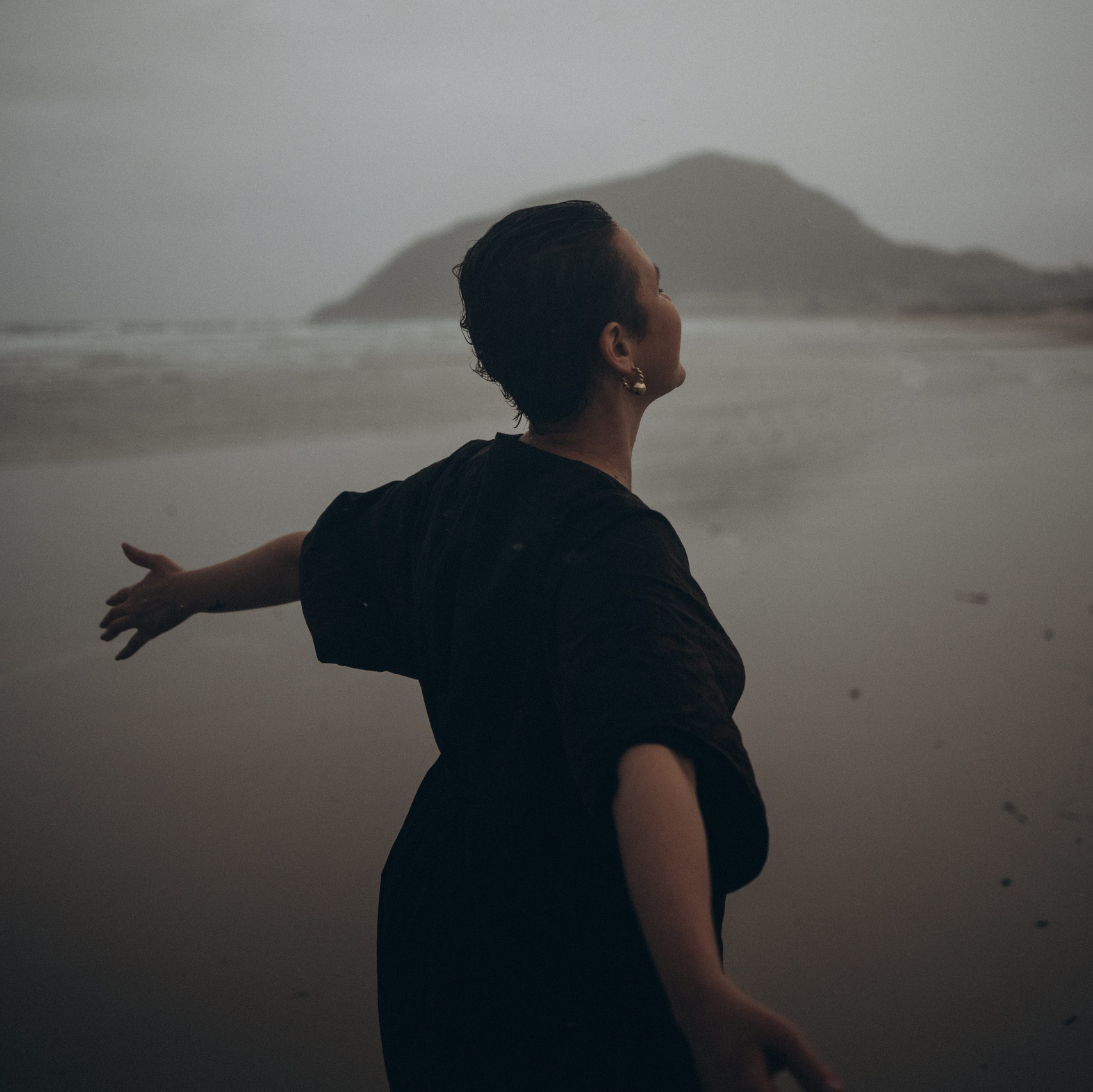 mãe na praia em Sorocaba