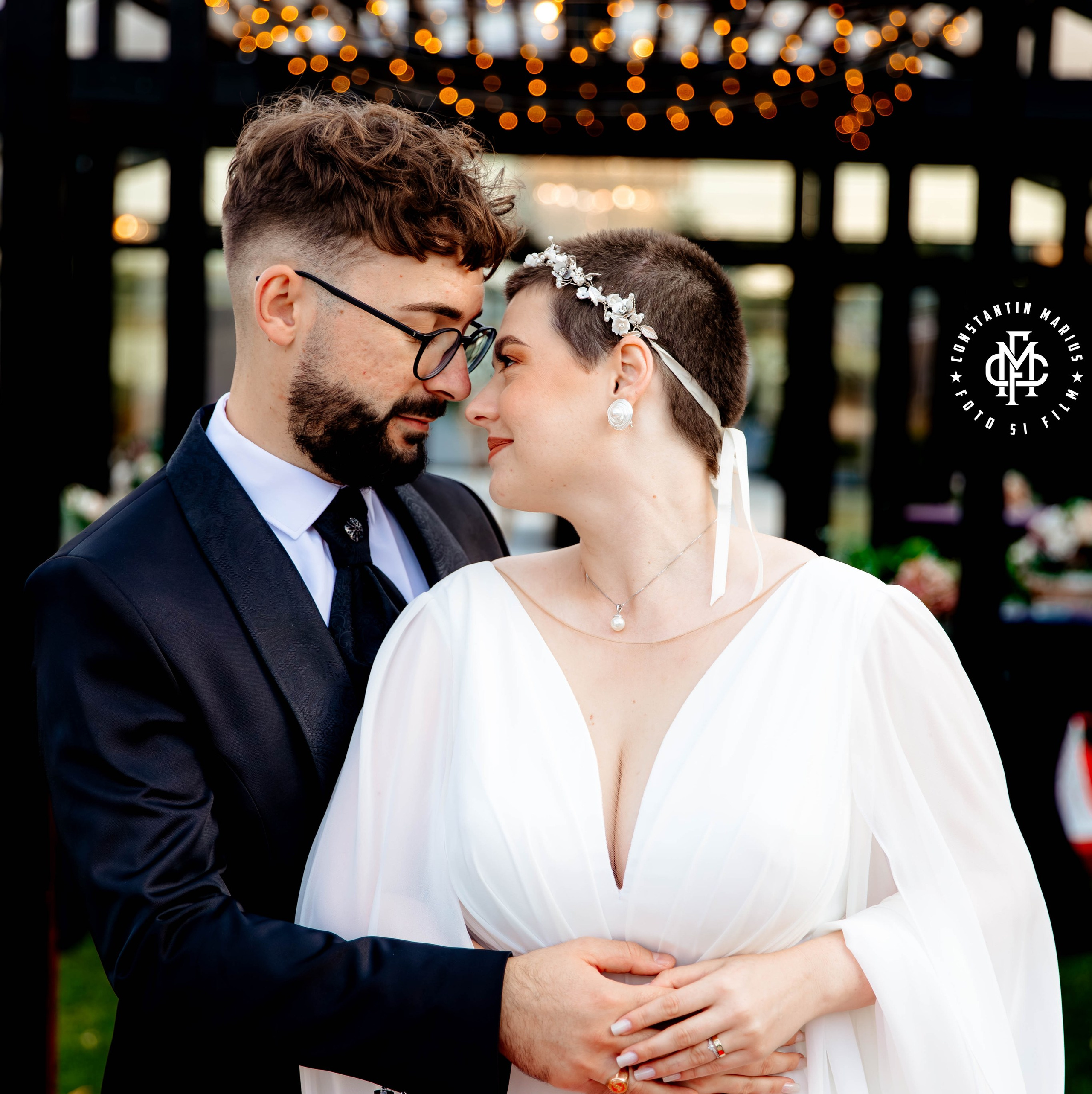 PRETURI & PACHETE. DESPRE NOI