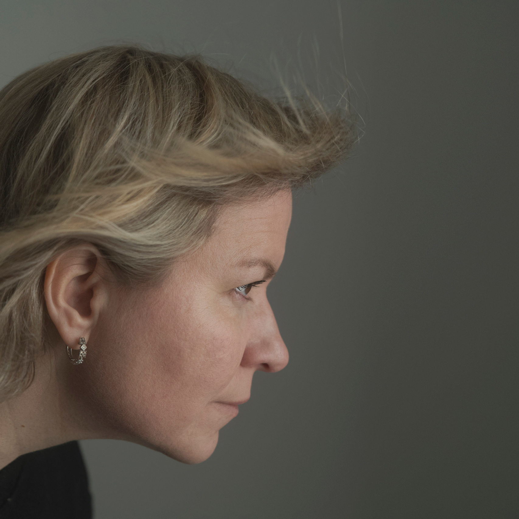 ABOUT ME. Anastasiia Antoniuk portrait, family and couple photographer, Portugal