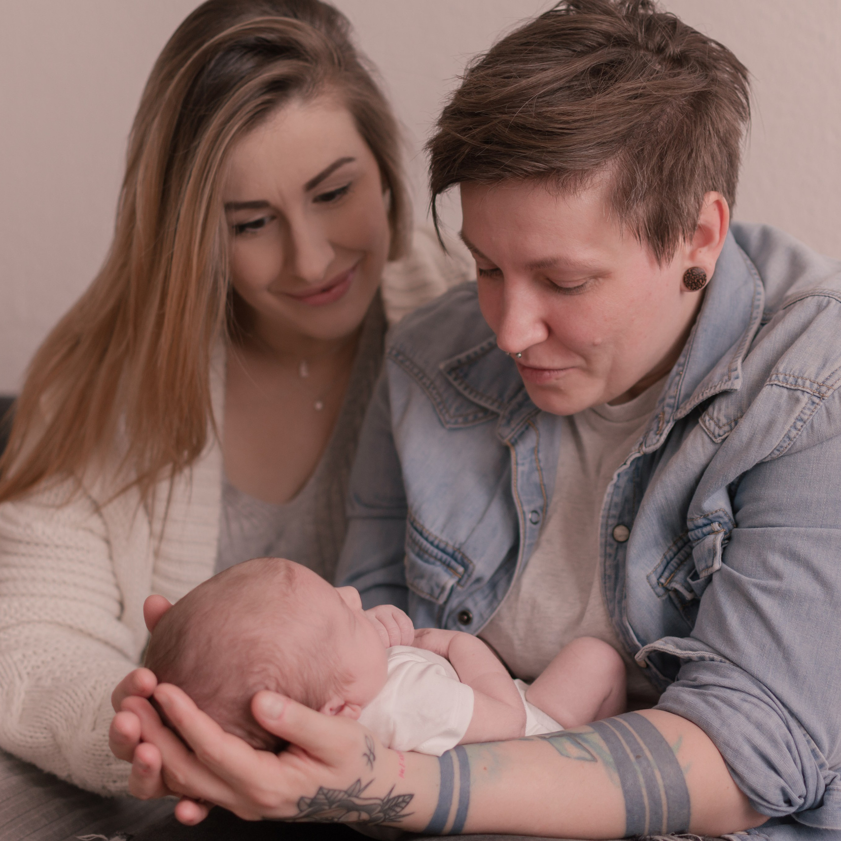 Your Newborn Session. Maternity Newborn and Family photographer Hamburg Claire Hambley