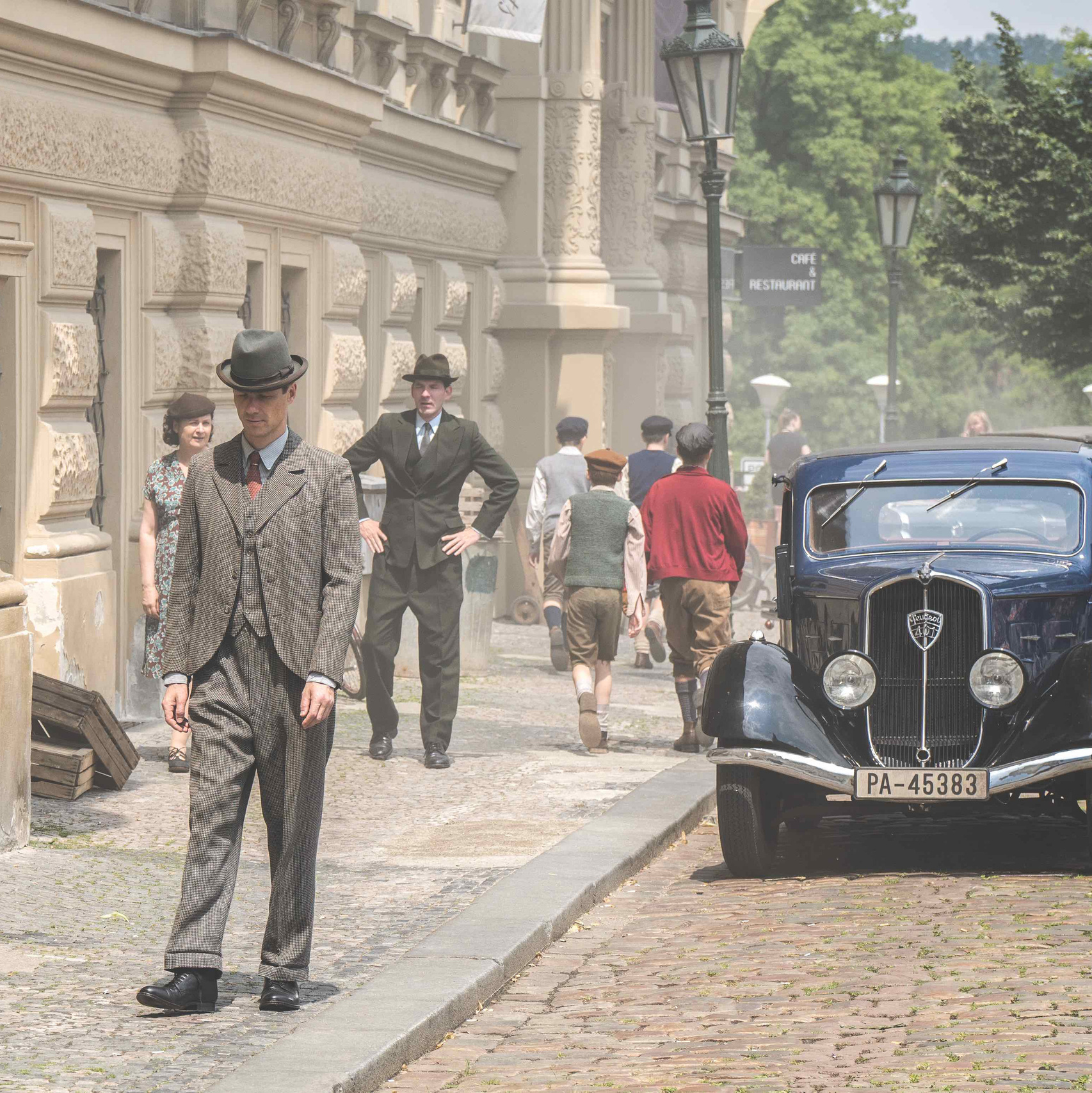 Evgeny Ignatik — street photographer | portraits