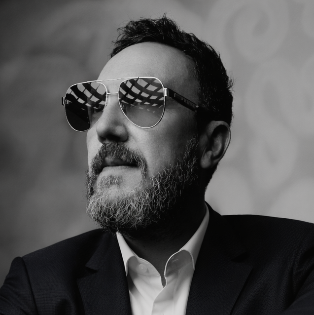 Contacto. Fotógrafo especializado en retratos, bodas y quinceañeras, Bogotá