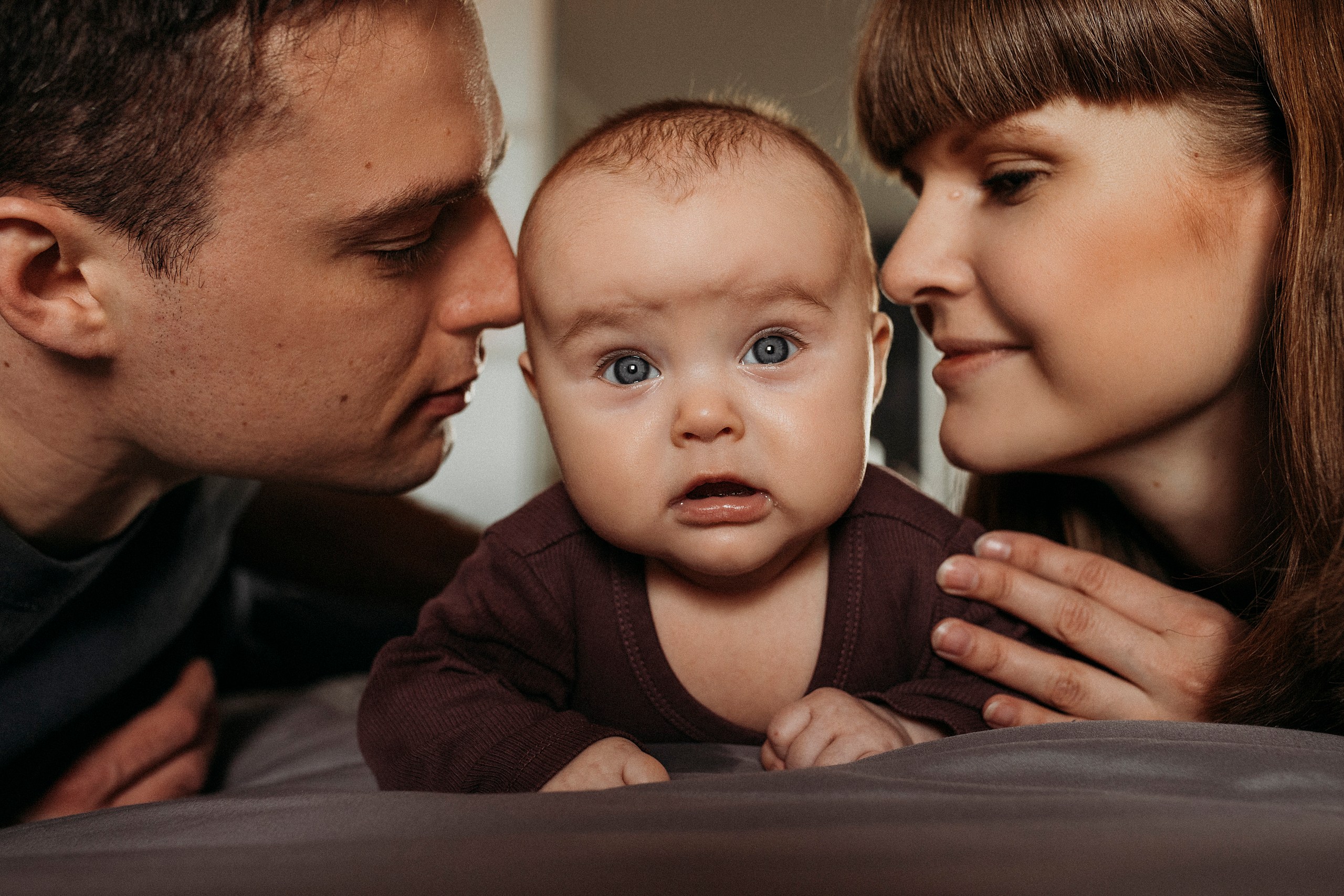 Фотосессия большой семьи. Место для семьи в новосибирске. Фотограф для большой семьи новосибирск. Семейная фотосессия в новосибирске. Фото с новосибирска с семьей.
