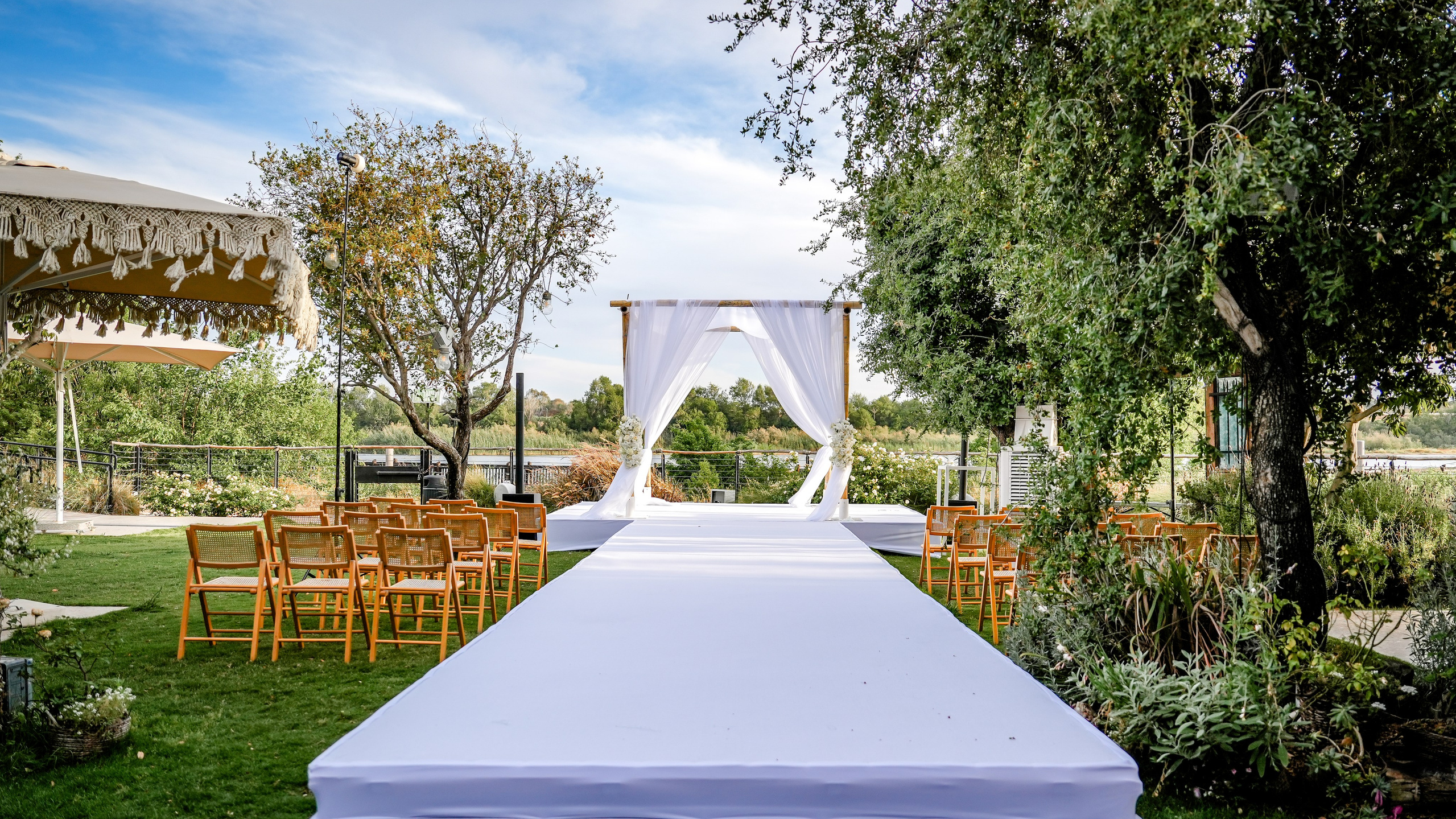 בחרתם בטופ. לופו צלמים — צילום חתונות ואירועים