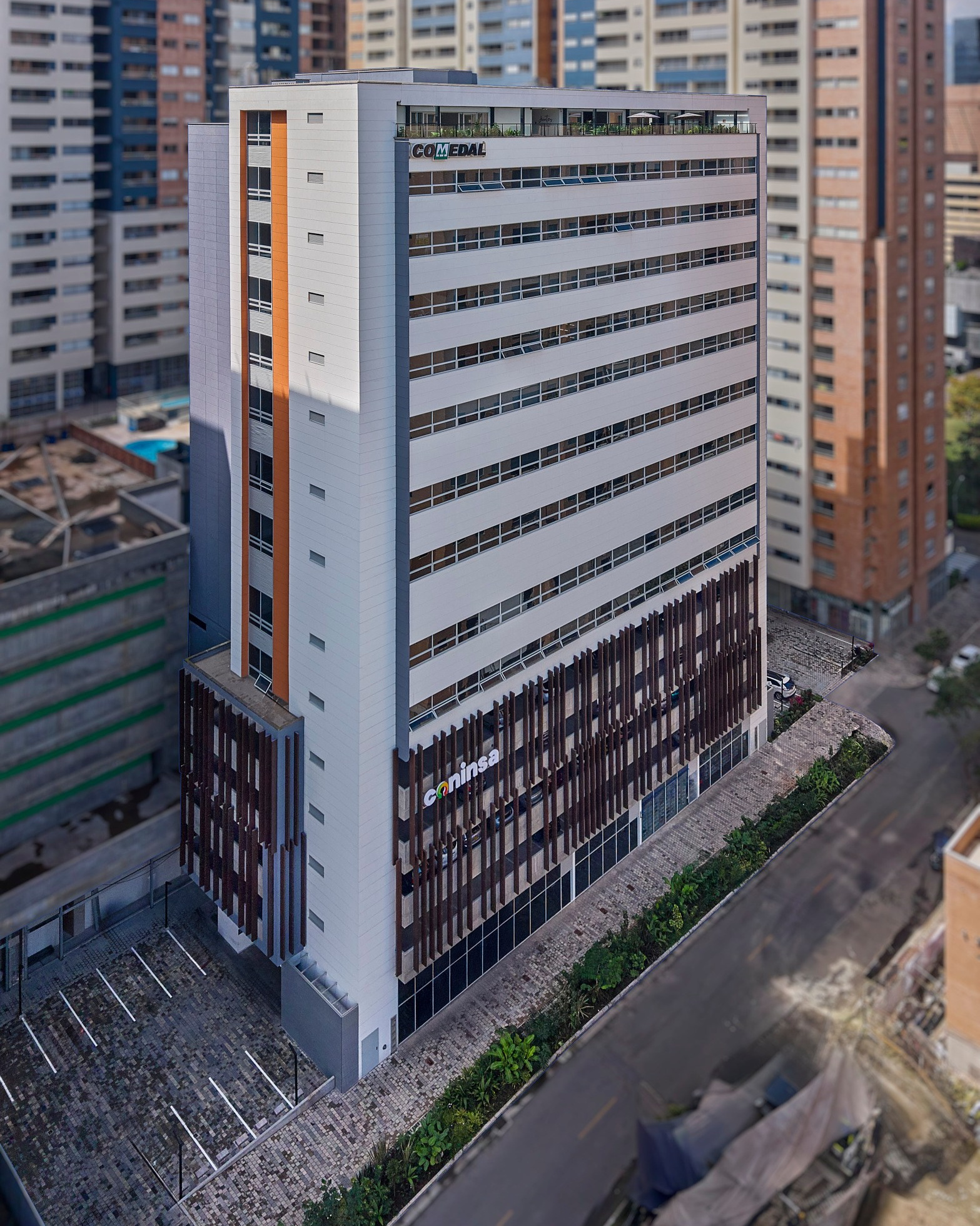 Portafolio de diferentes servicios concernientes a la fotografía arquitectónica e inmobiliaria