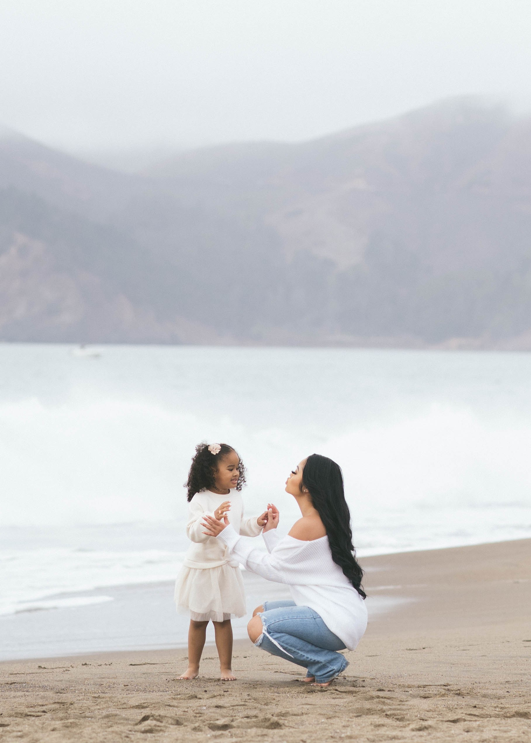 Contact. Chomoev Photography