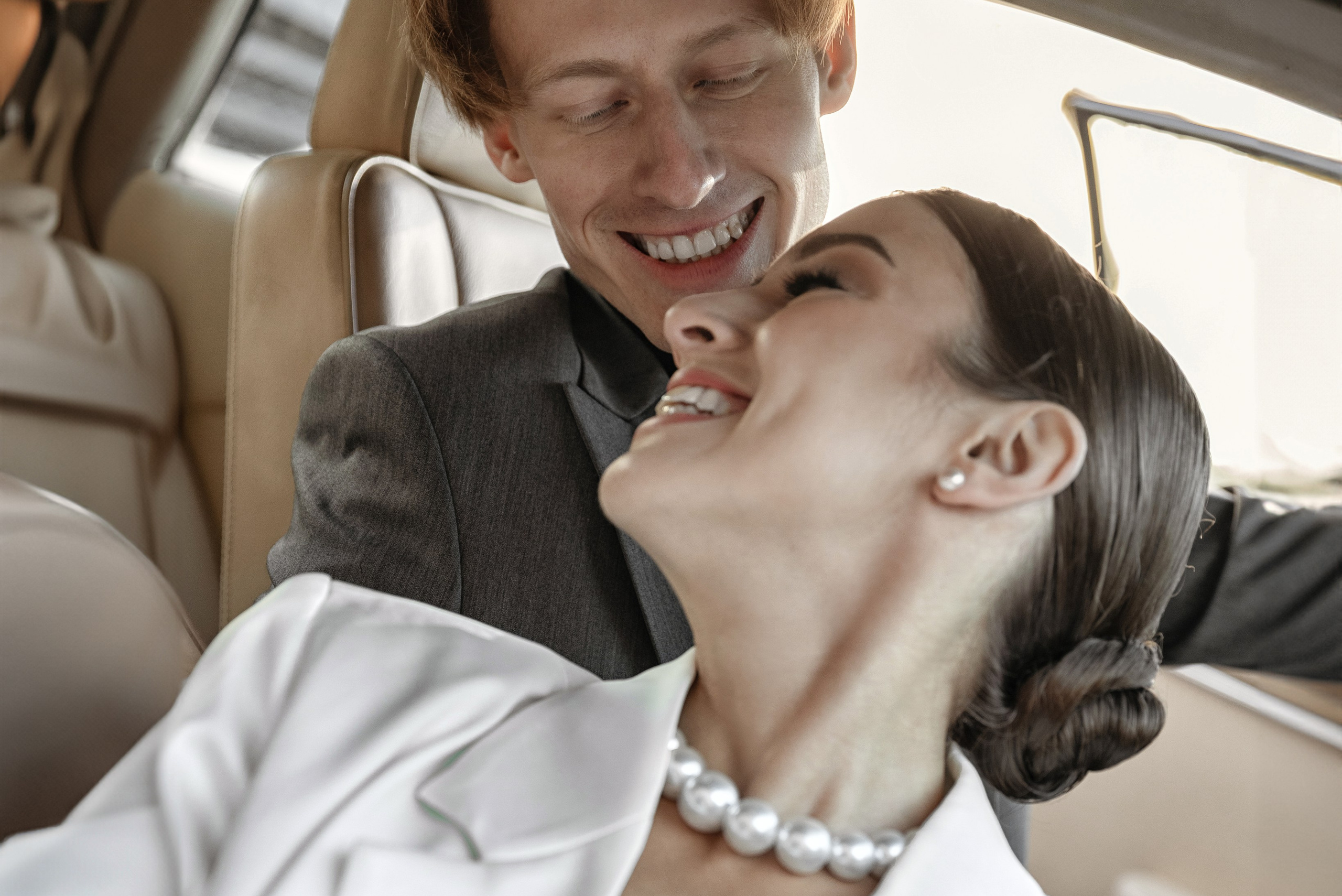 Trauungszeremonie und Brautpaar Shooting , Hochzetsfoto-Video in München, Hochzeitsfotograf Nürnberg, Ingolstadt,Regensburg, Hochzeitsfotograf Landshut, Deggendorf, Dingolfing, Cham.