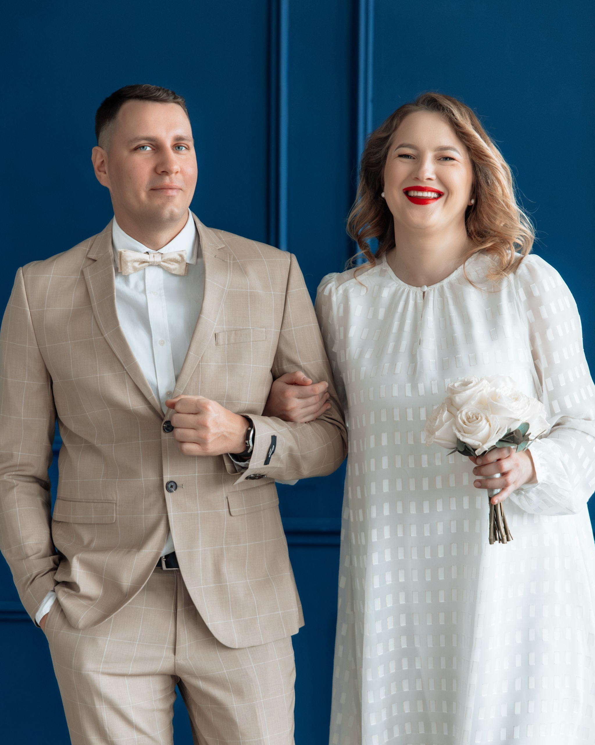 Wedding Photoshoot in Studio. Framed by Evelina | Destination Wedding Photographer from Lithuania | Europe